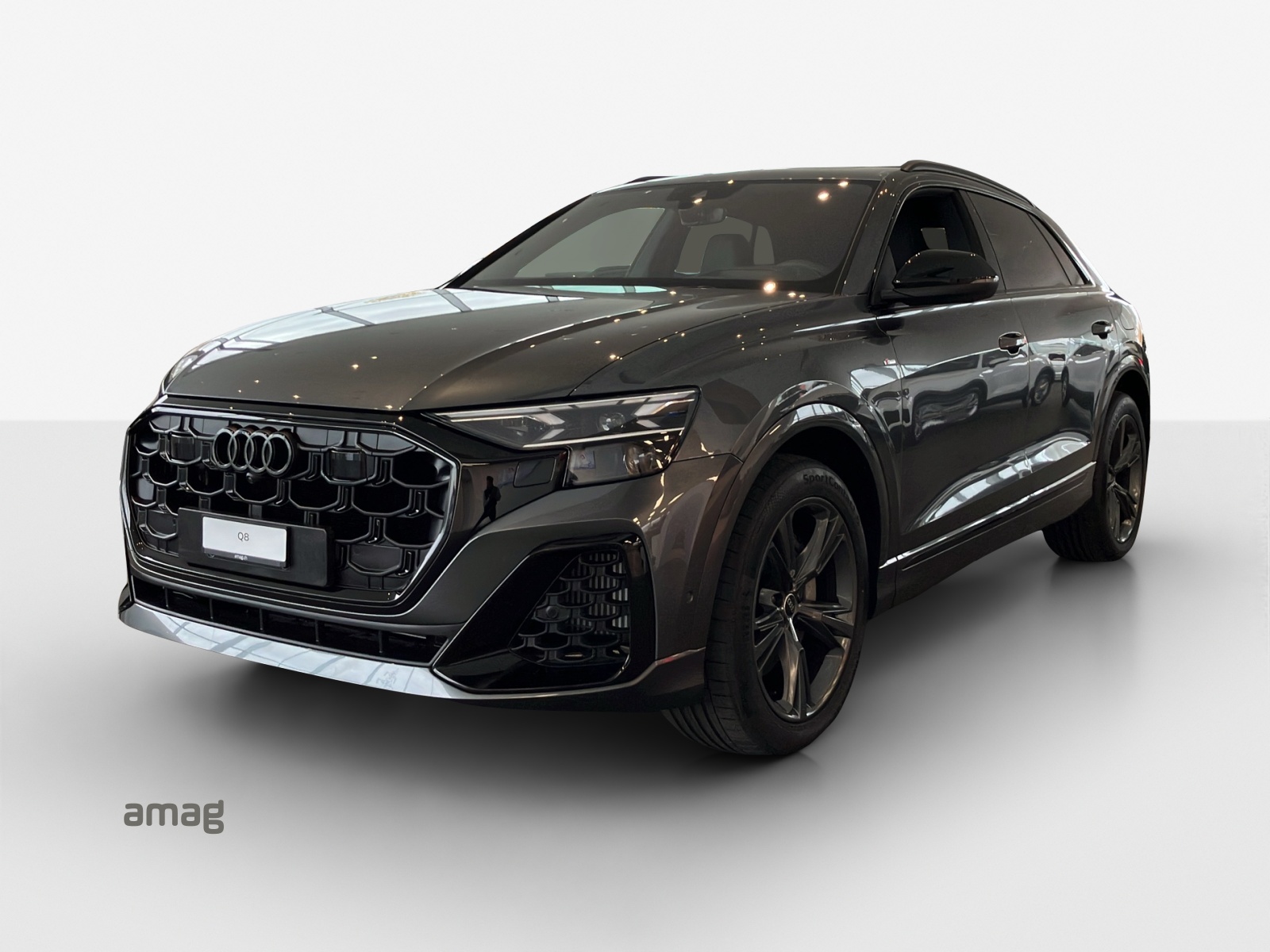 AUDI Q8 SUV TFSI e quattro 290 kW Attraction tiptronic-image-0