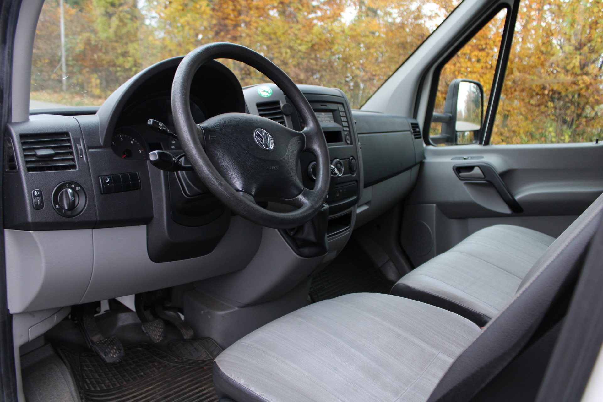 VW Crafter 35 2.0 TDI-image-4