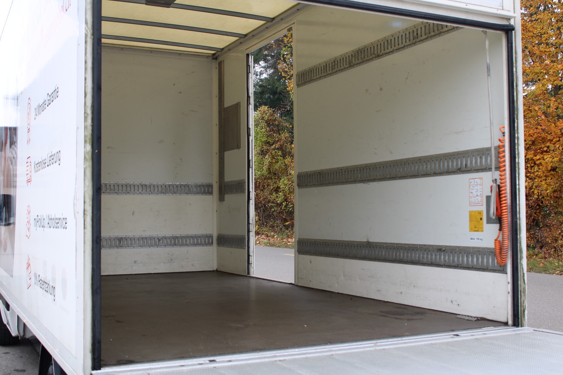 VW Crafter 35 2.0 TDI-image-13