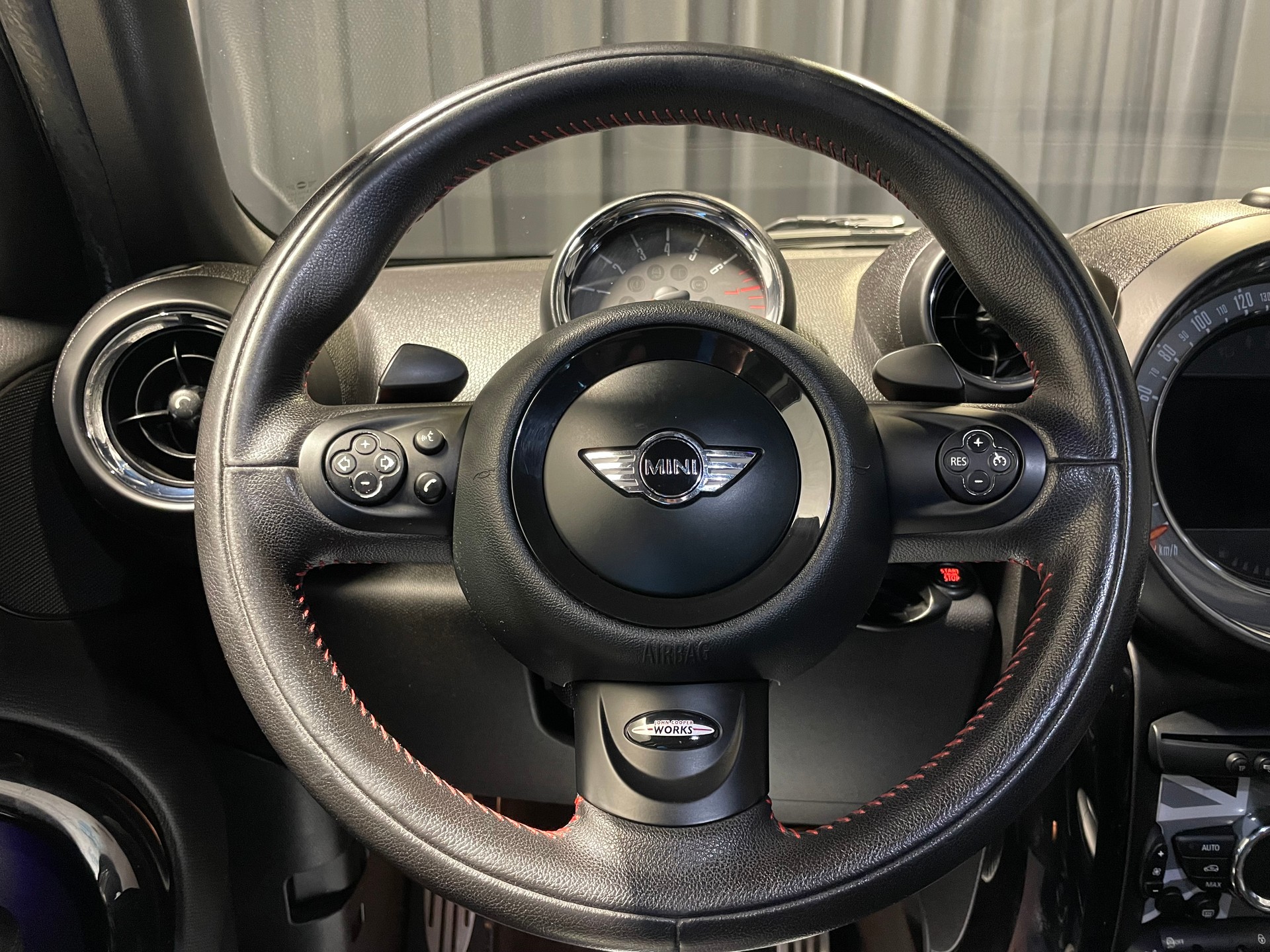 MINI Countryman John Cooper Works ALL4 Steptronic (41)-image-9