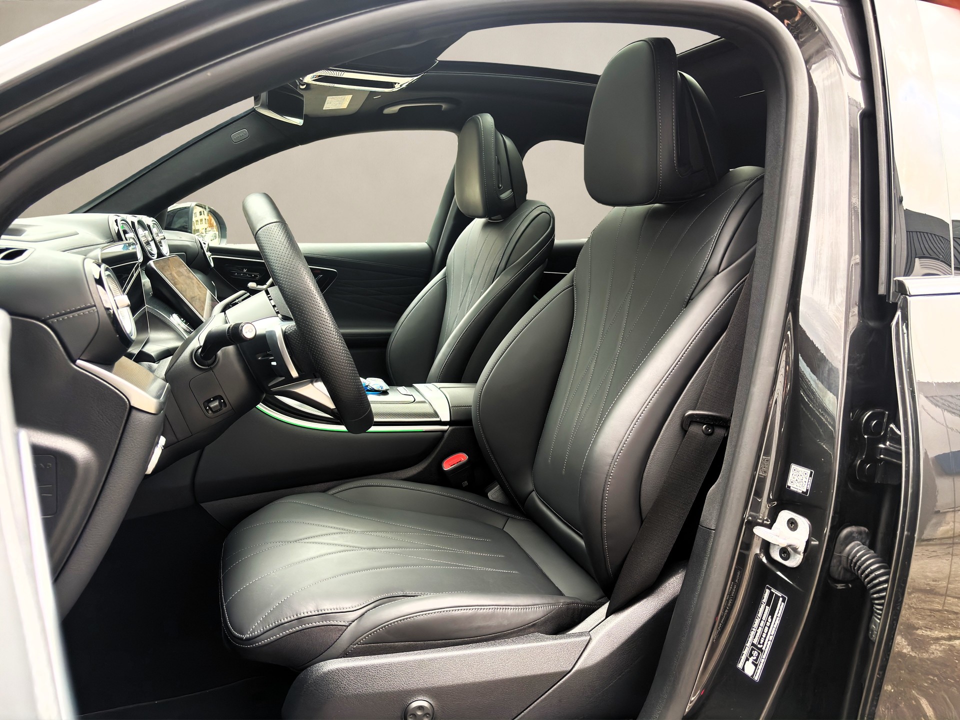MERCEDES-BENZ GLC Coupé 300 de * AMG LINE * 4Matic 9G-Tronic-image-8