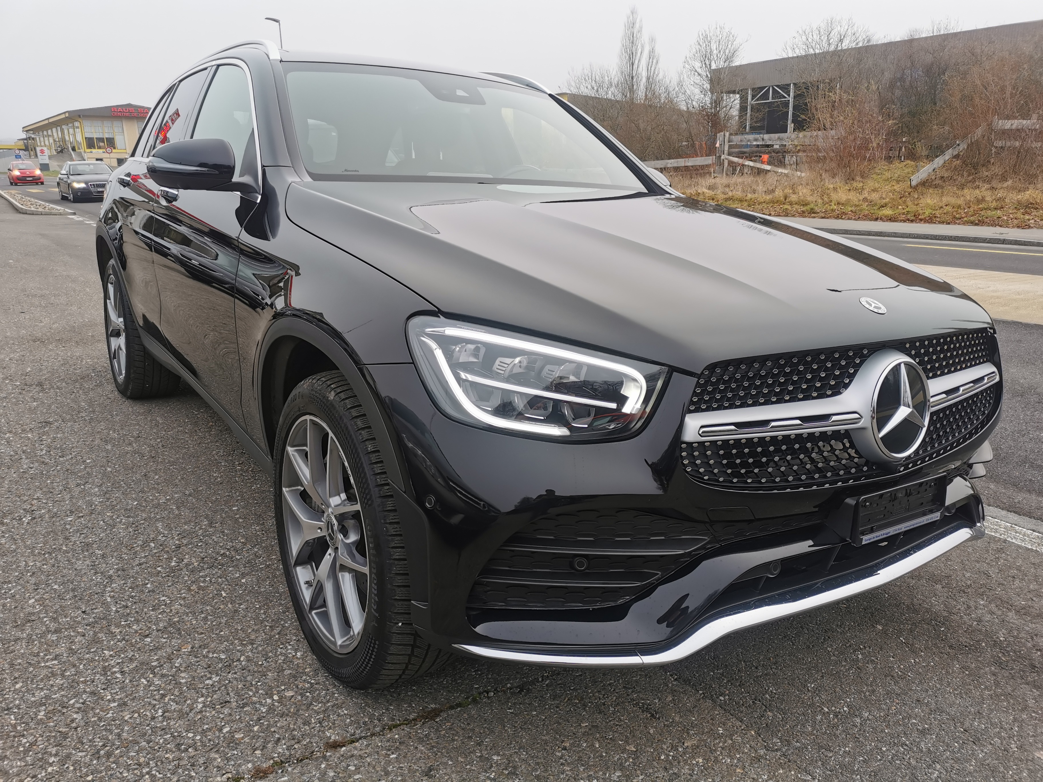 MERCEDES-BENZ GLC 300 e AMG Line (SUV / Geländewagen) Mercedes-Benz MERCEDES-BENZ GLC 300 e AMG Line (SUV / Geländewagen)