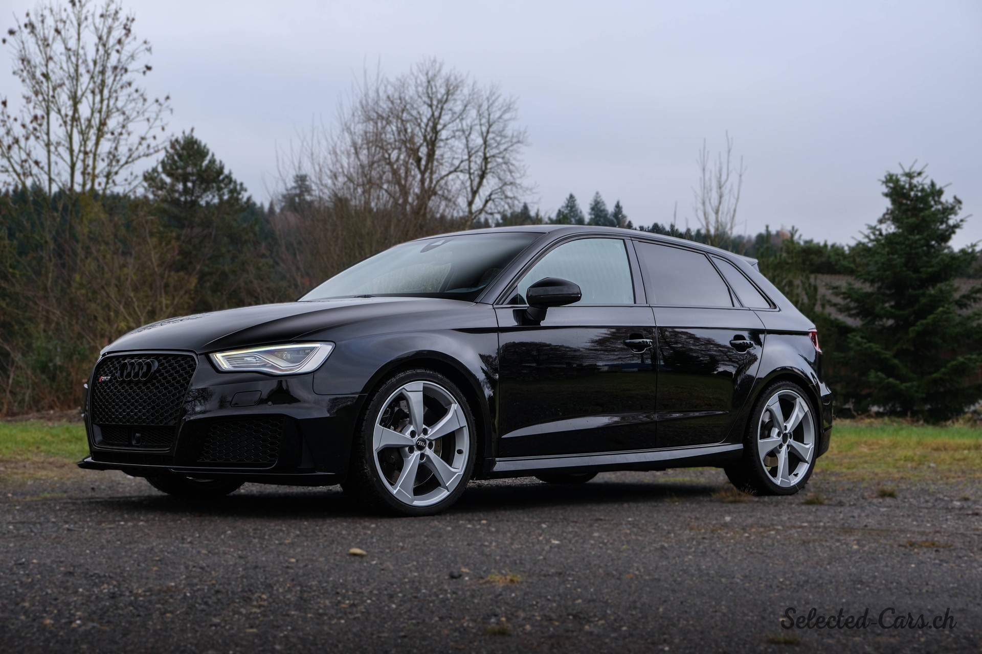 AUDI RS3 2.5 TSI quattro S-tronic-image-0