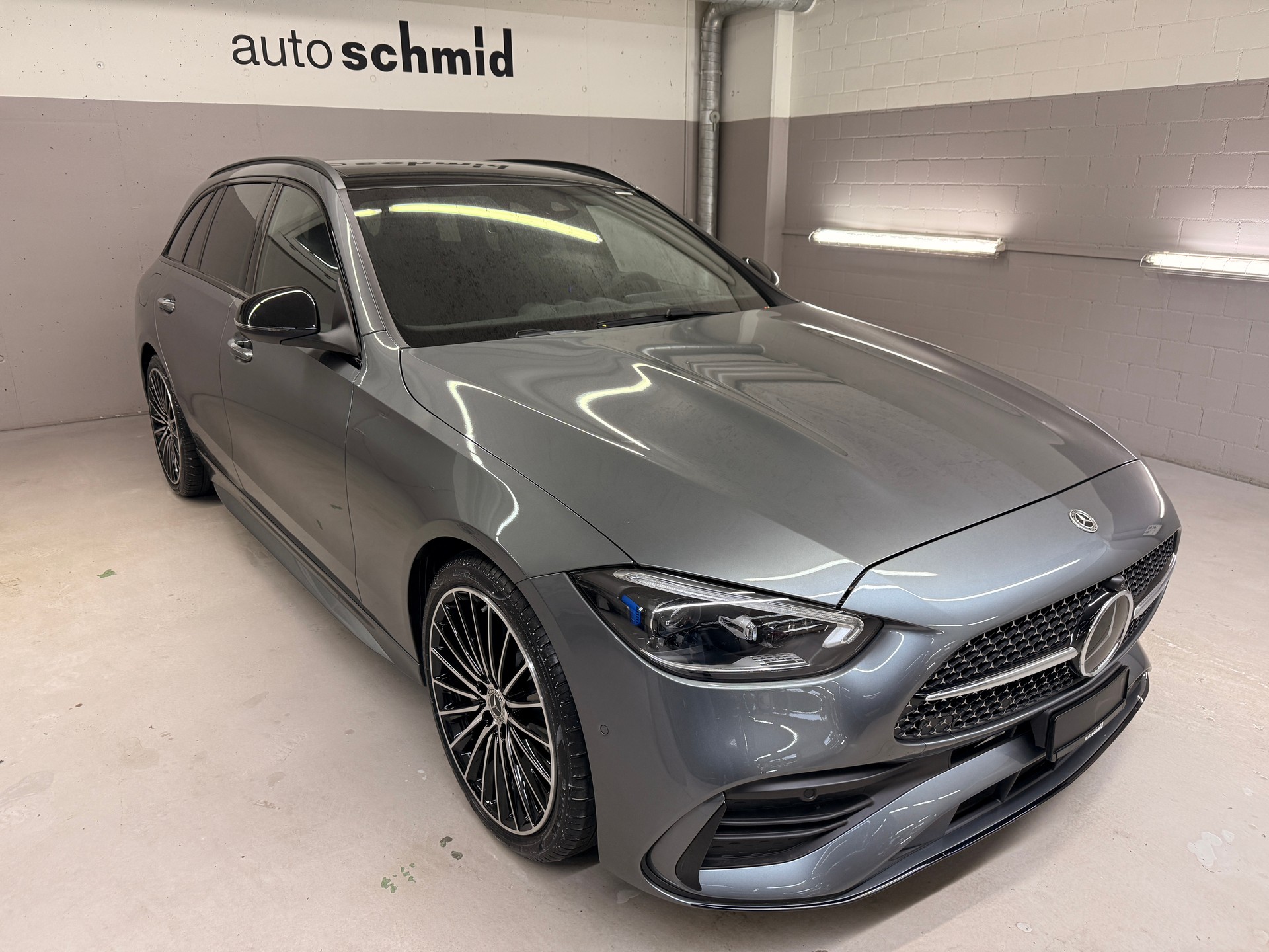 MERCEDES-BENZ C 300 4MATIC T-Modell-showroom-element-1