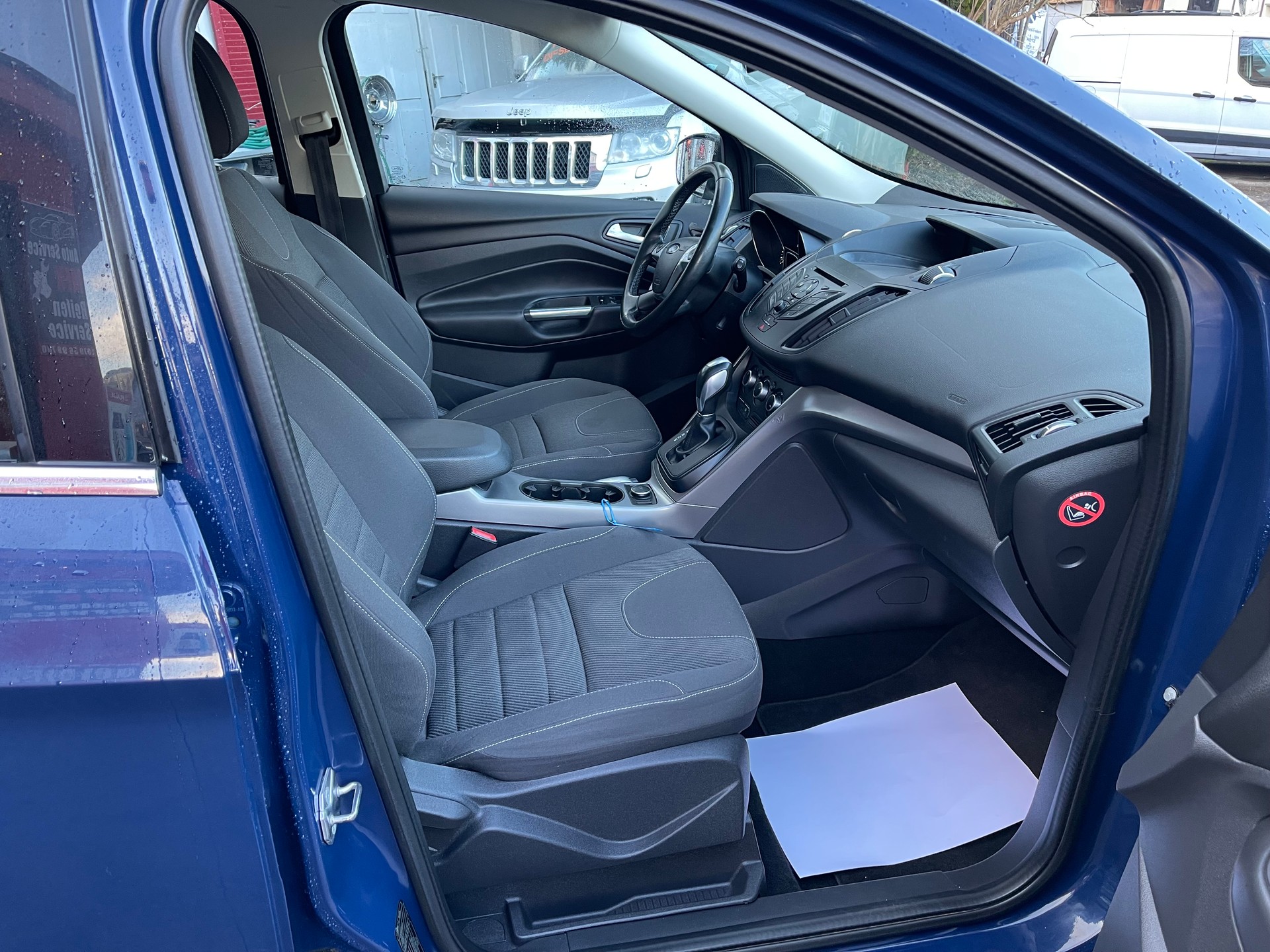 FORD Kuga 1.6 SCTi Titanium S 4WD Automatic-image-10