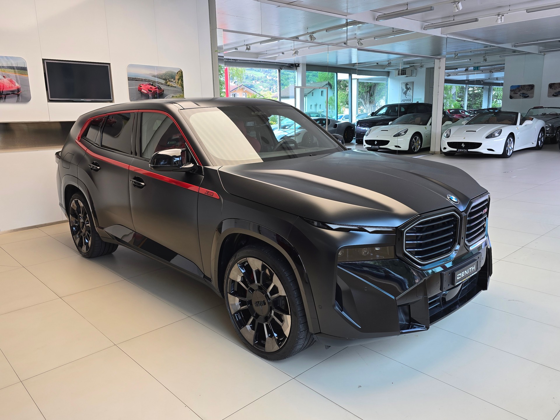 BMW XM xDrive PHEV Steptronic Red Label 1 of 500-image-2