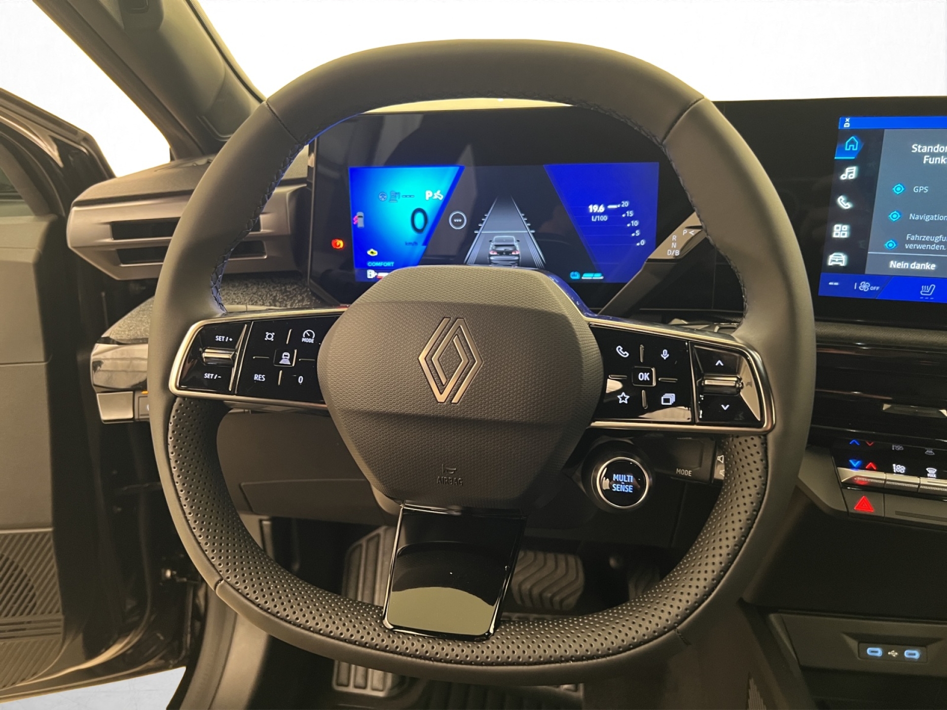 RENAULT Clio 6 1.8 E-Tech techno-image-5