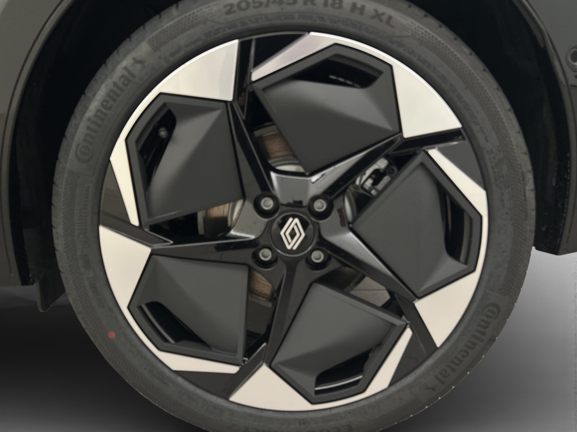 RENAULT Clio 6 1.8 E-Tech techno-image-8