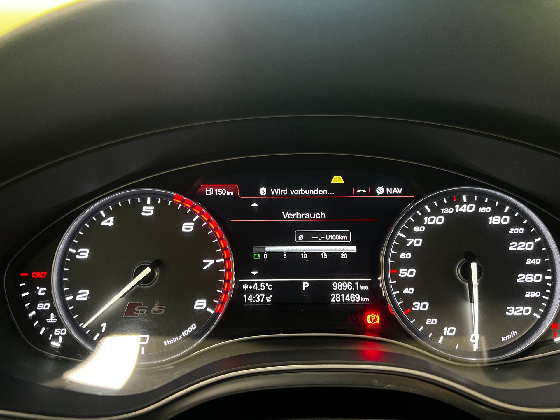 AUDI S6 Avant 4.0 TFSI V8 quattro S-tronic-image-5