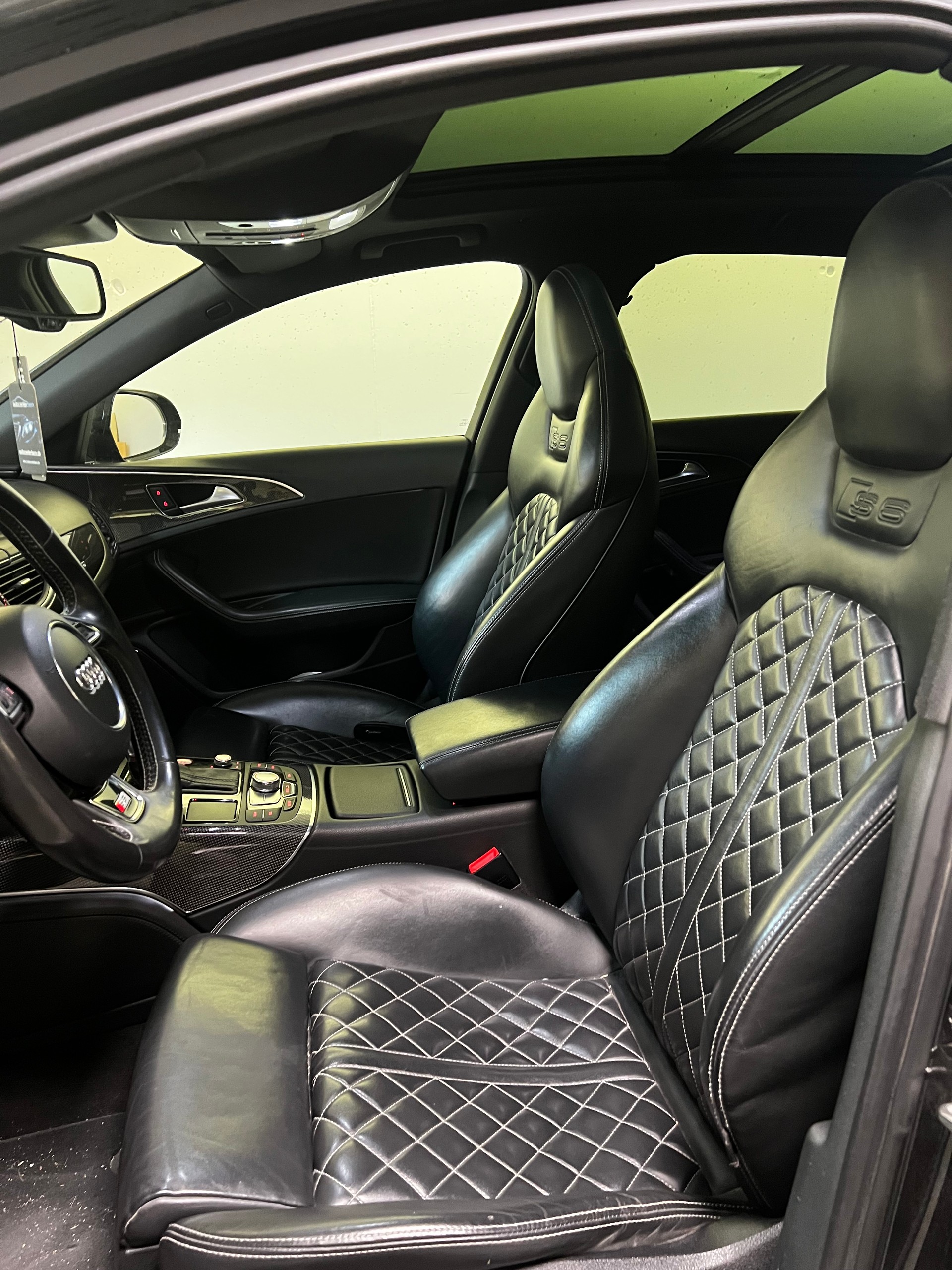 AUDI S6 Avant 4.0 TFSI V8 quattro S-tronic-image-3