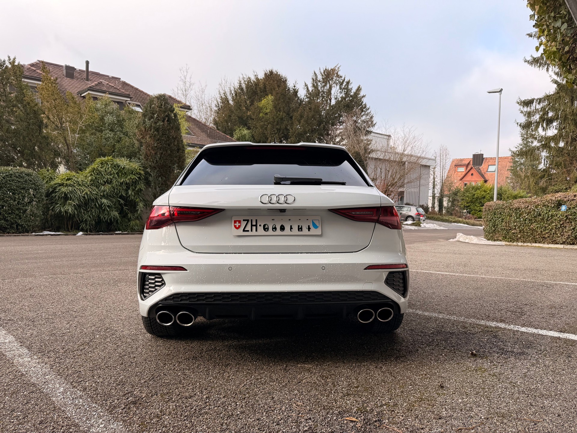 AUDI S3 Sportback 2.0 TFSI quattro S-tronic-image-3