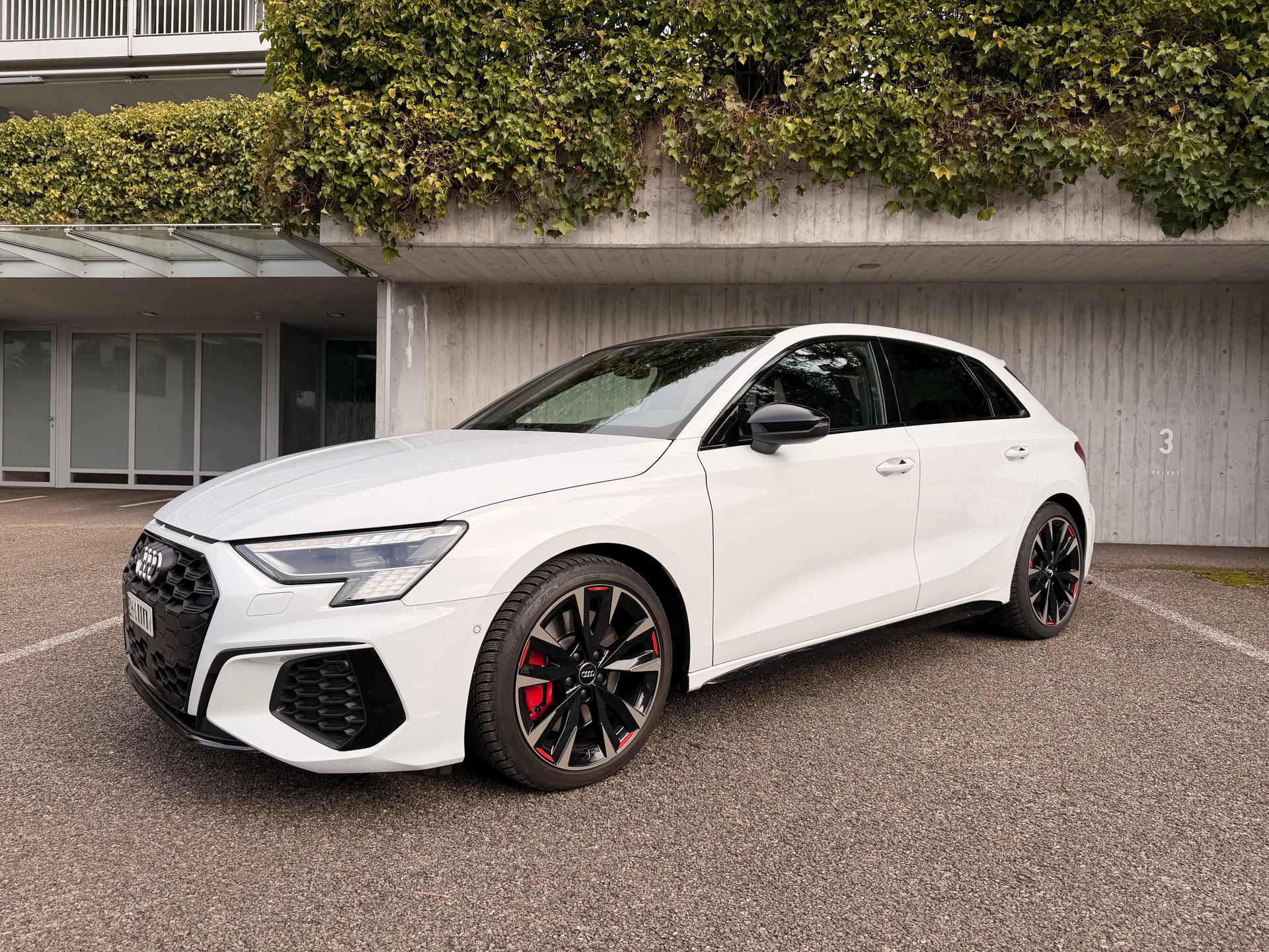 AUDI S3 Sportback 2.0 TFSI quattro S-tronic-image-0