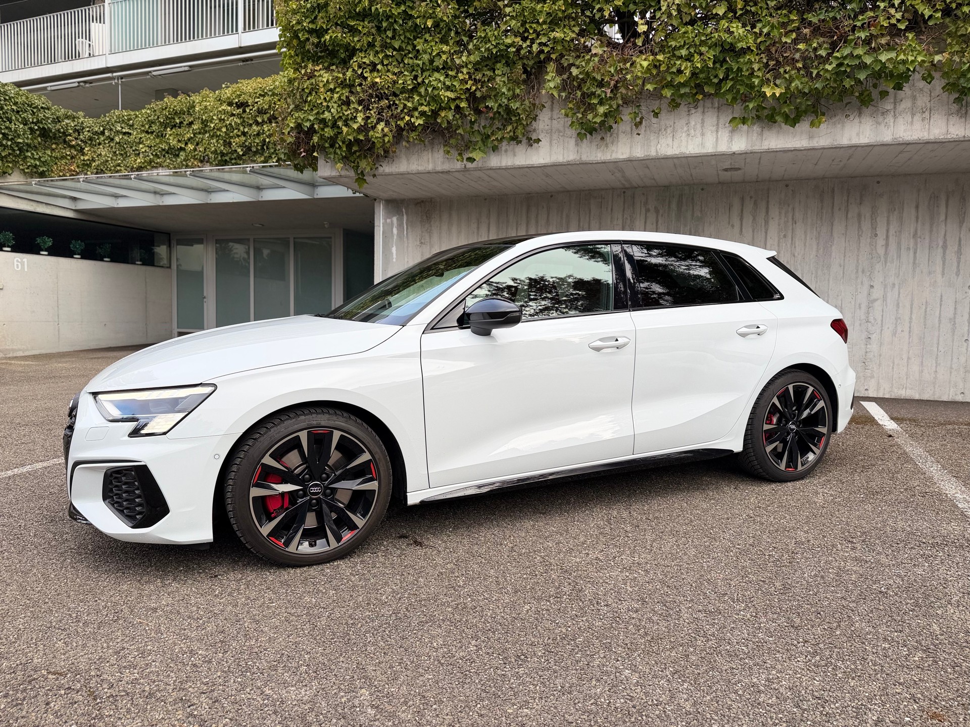 AUDI S3 Sportback 2.0 TFSI quattro S-tronic-image-1