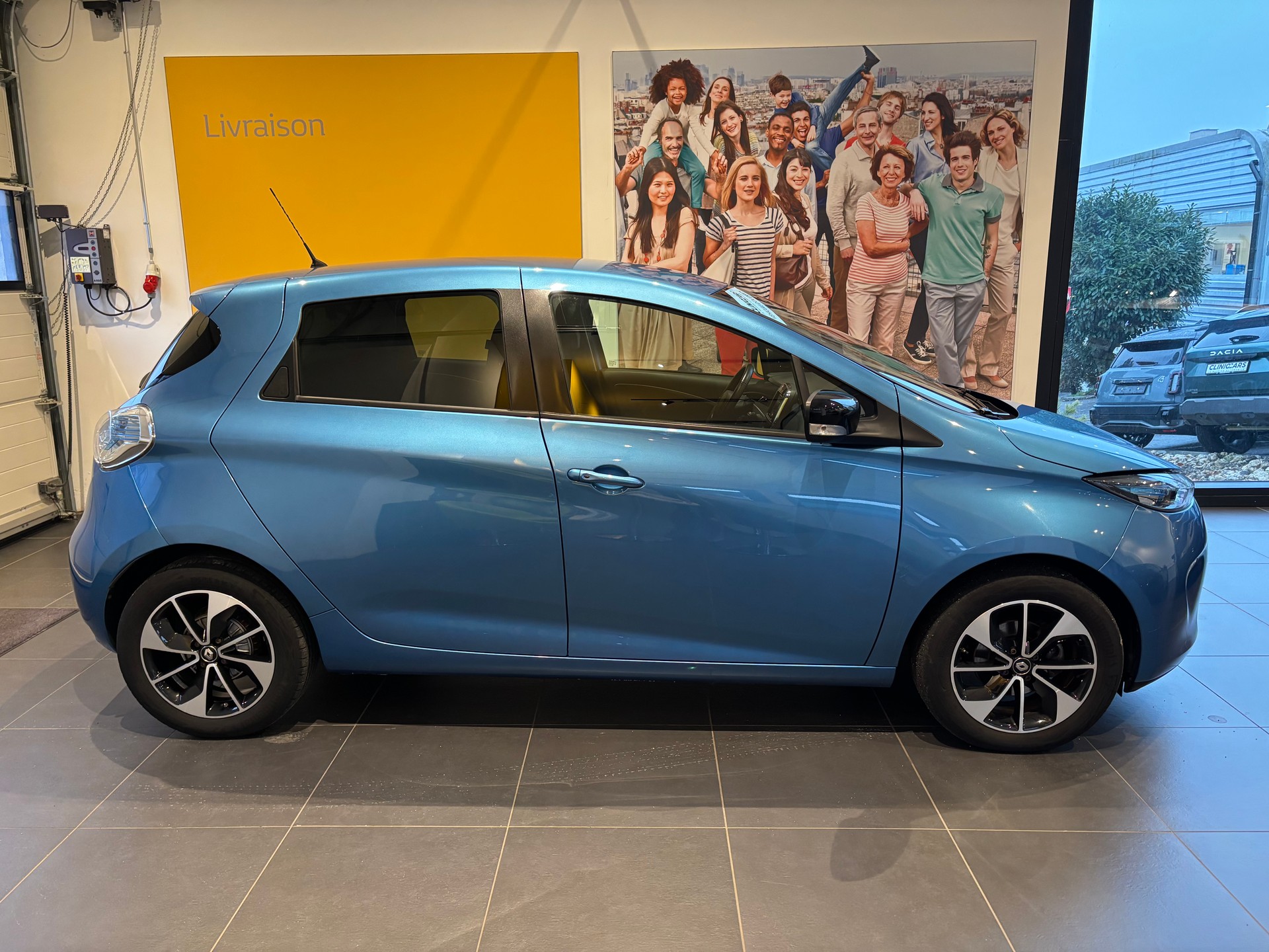 RENAULT Zoe Intens R90 (Batterie Miete)-image-3