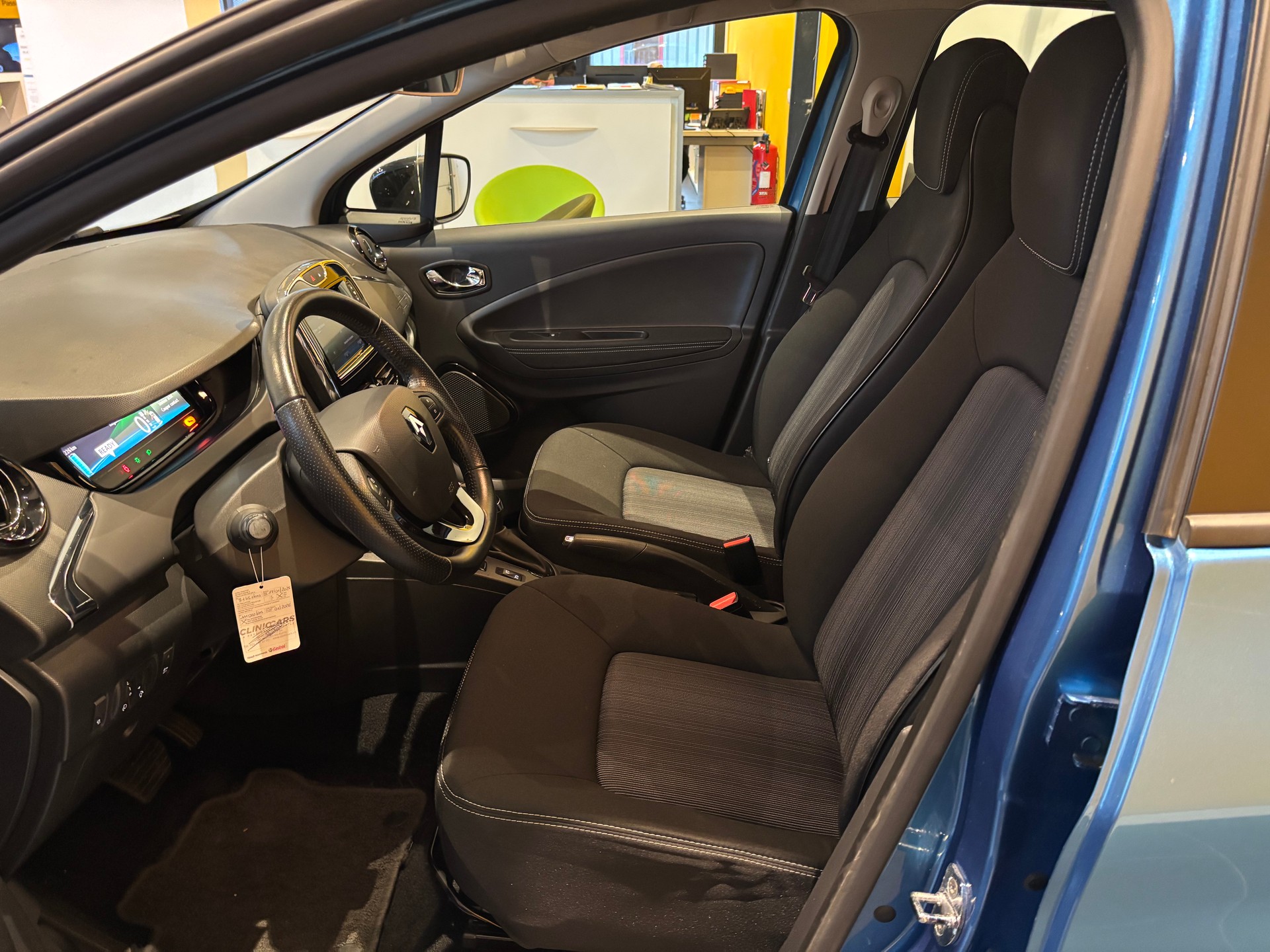 RENAULT Zoe Intens R90 (Batterie Miete)-image-11