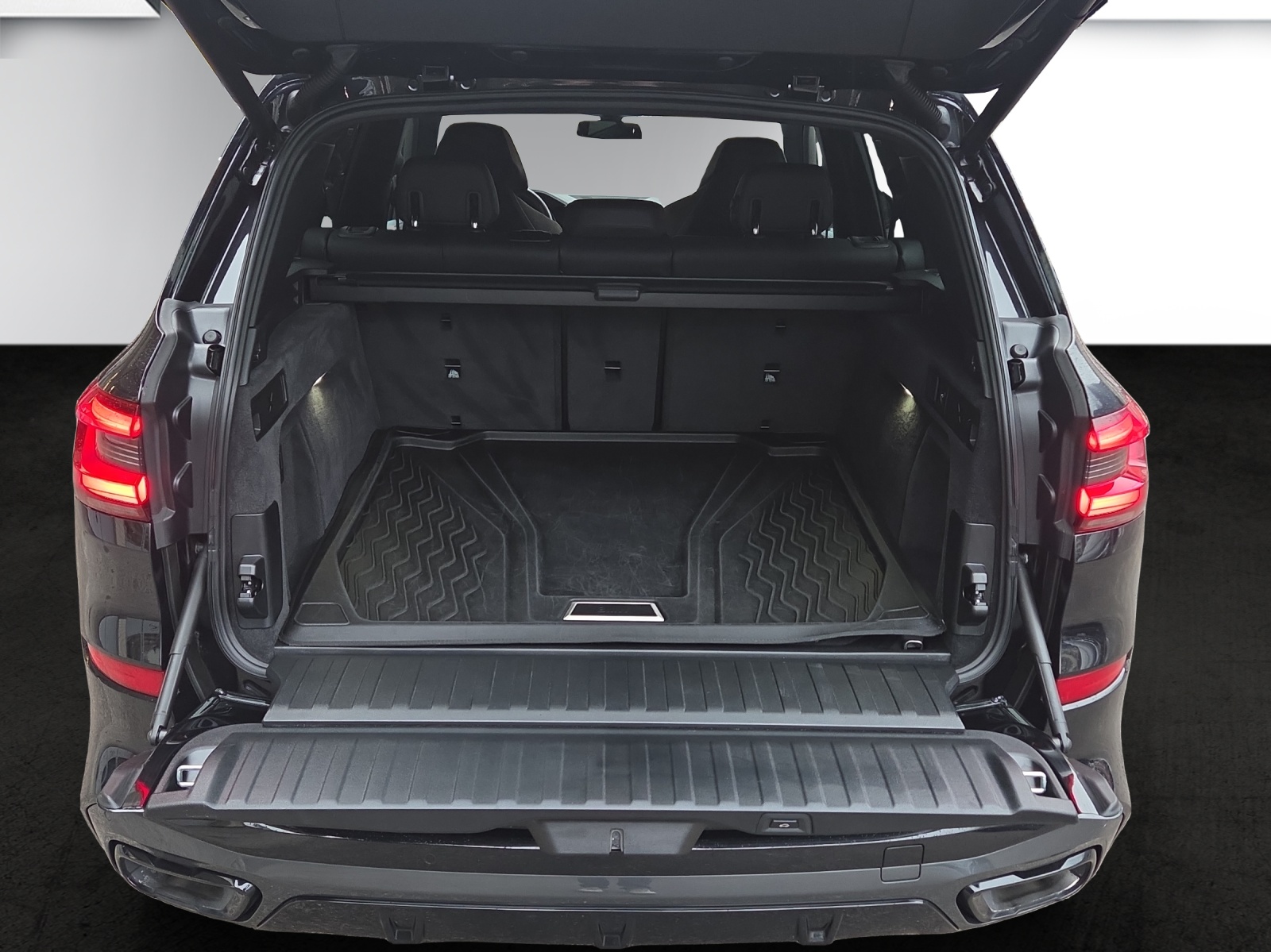BMW X5 xDrive 48V 30d M Sport Steptronic-image-18