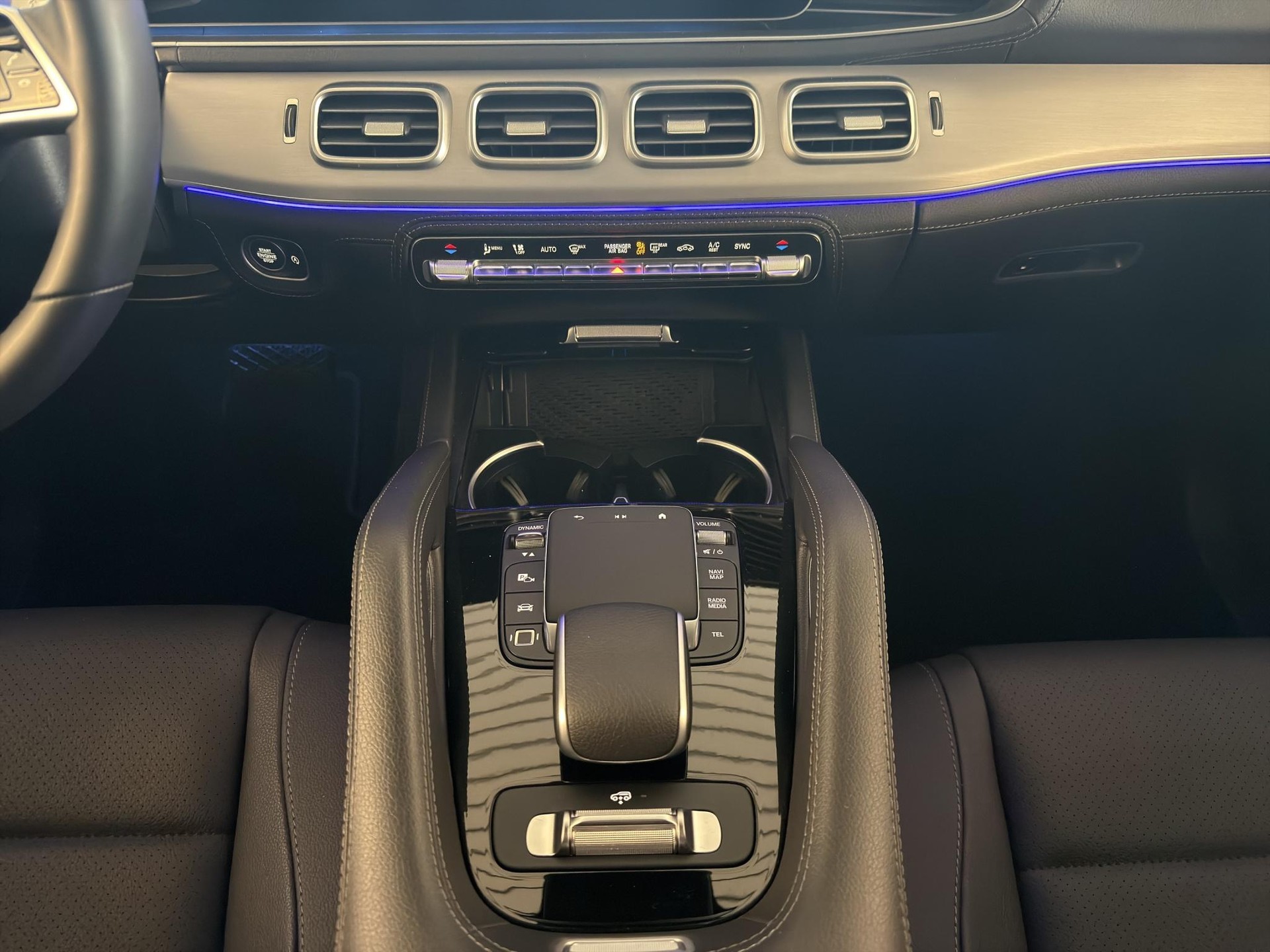 MERCEDES-BENZ GLE 300 d AMG Line 4matic-image-15