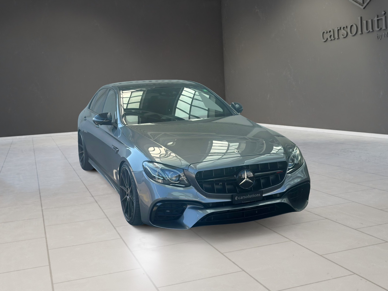 MERCEDES-BENZ E 43 AMG 4Matic 9G-Tronic-showroom-element-2