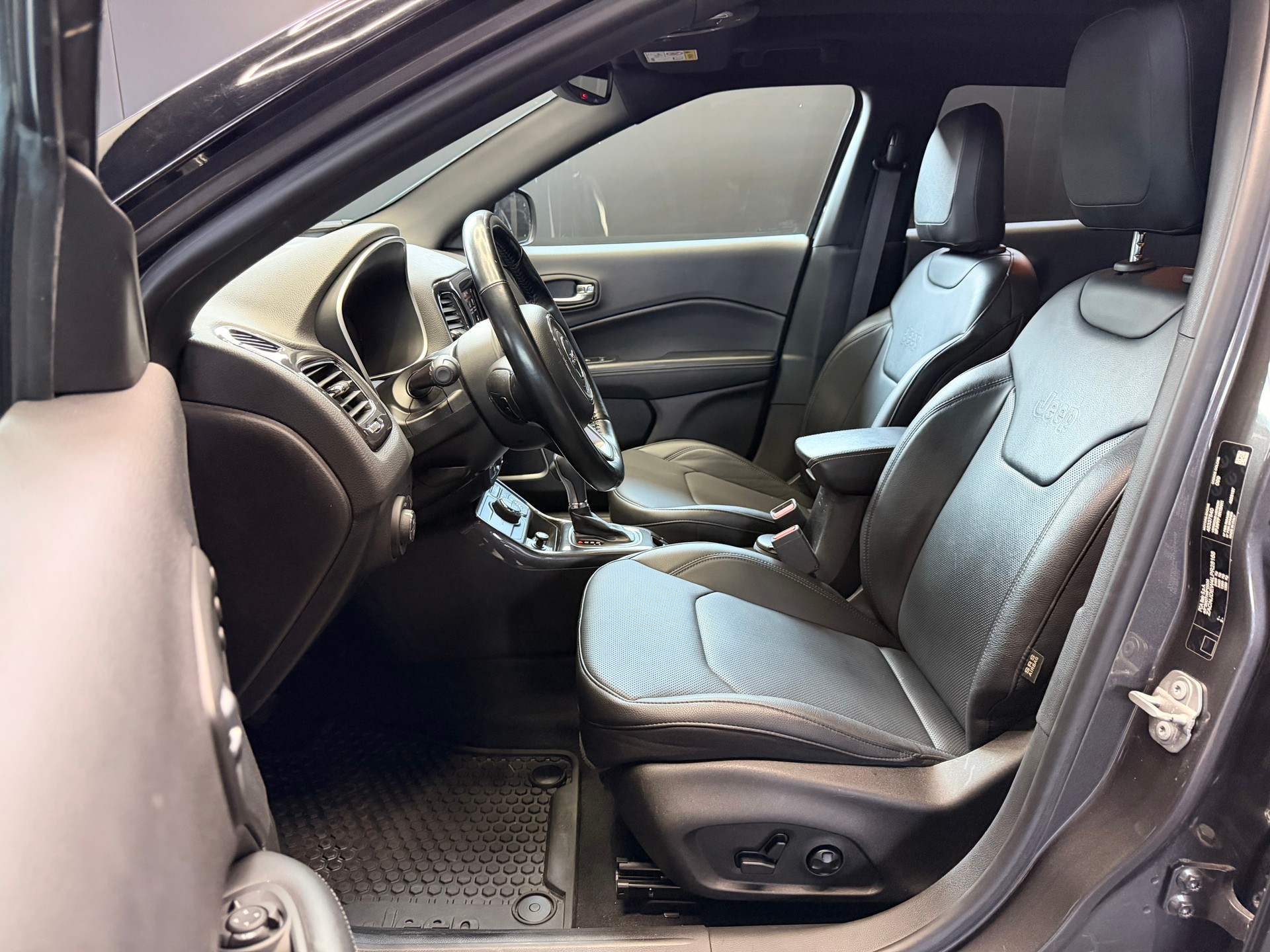 JEEP Compass 1.3 T PHEV S AWD 4xe-image-7