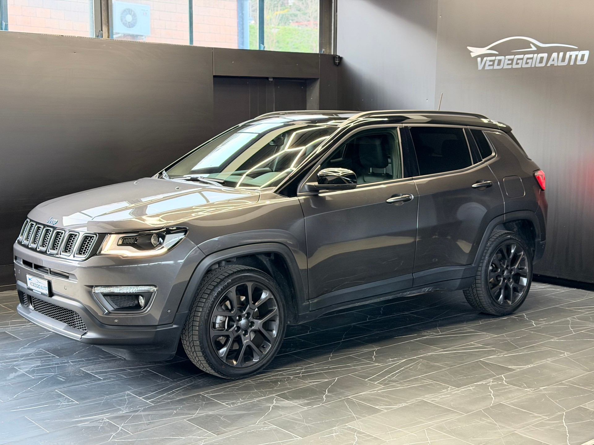 JEEP Compass 1.3 T PHEV S AWD 4xe-image-1
