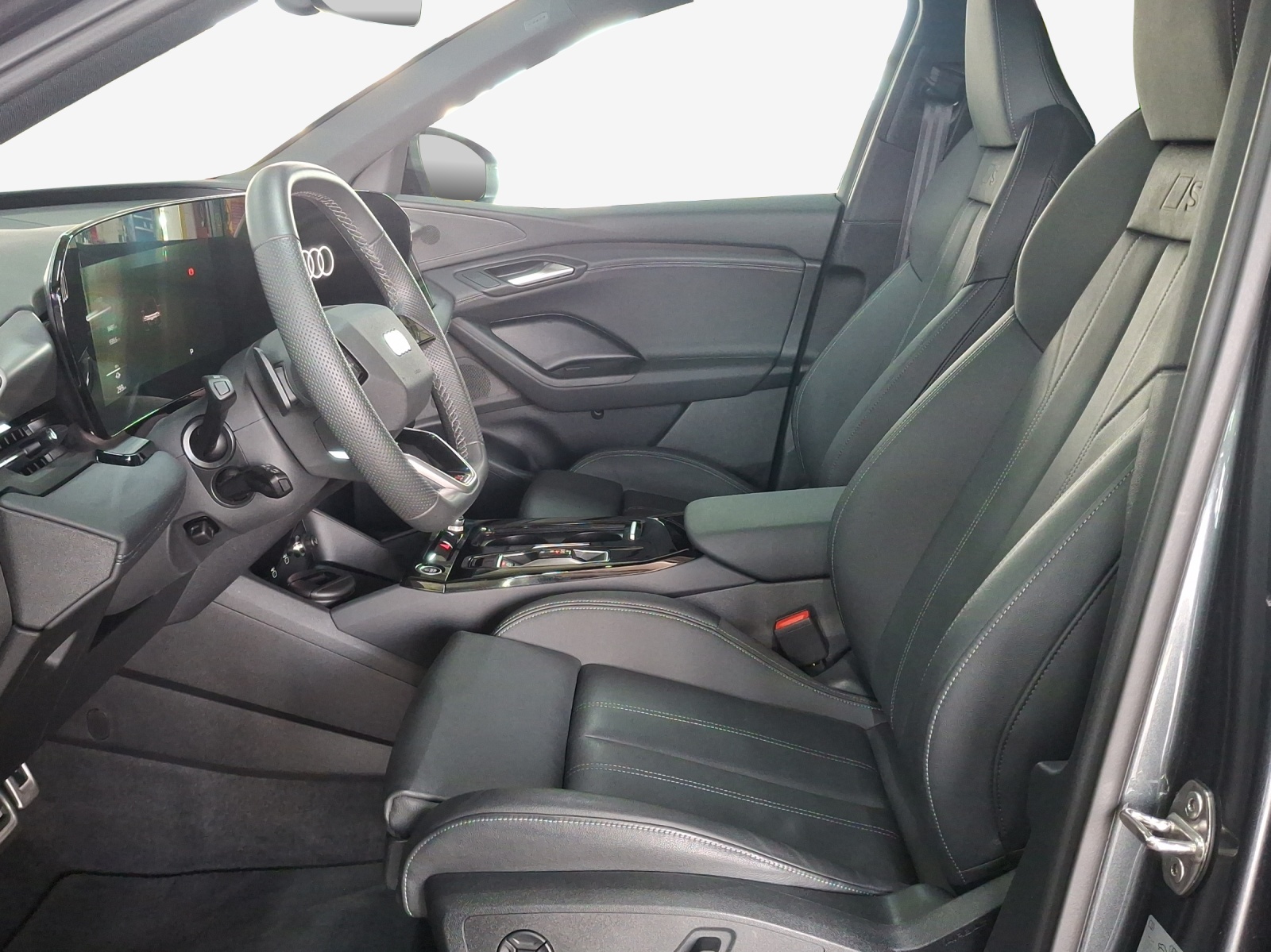 AUDI Q6 e-tron quattro-image-8