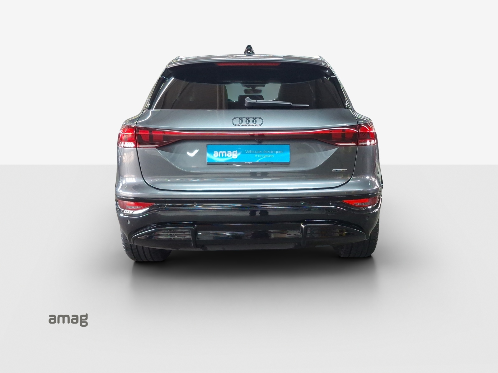 AUDI Q6 e-tron quattro-image-4