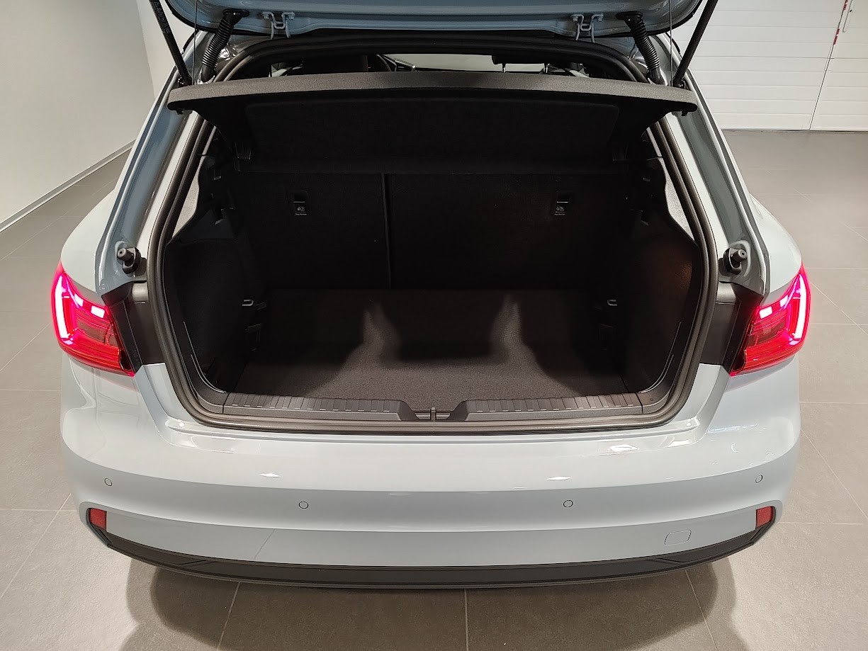 AUDI A1 Sportback 30 TFSI Attraction S-tronic-image-12