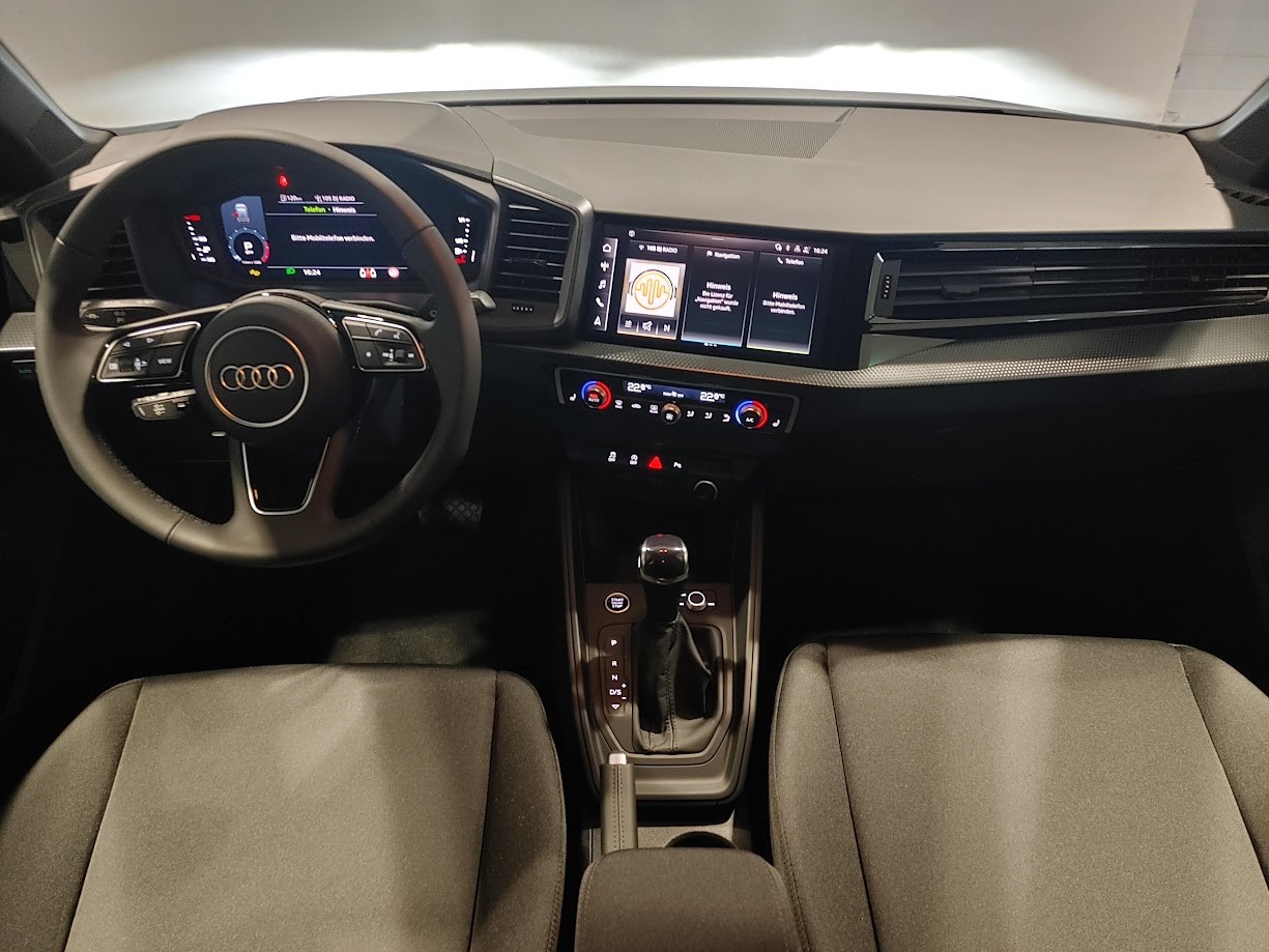 AUDI A1 Sportback 30 TFSI Attraction S-tronic-image-11