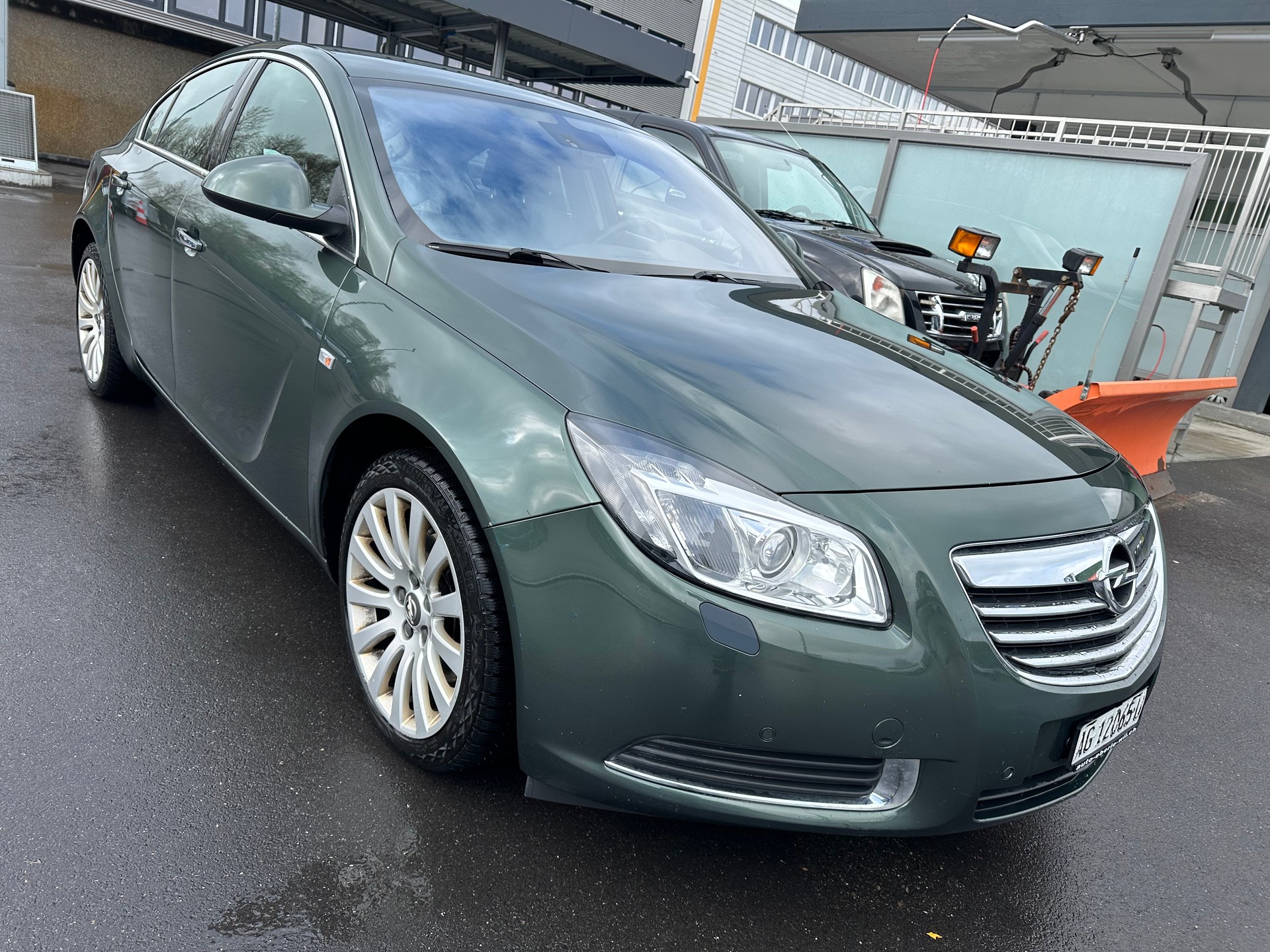 OPEL Insignia 2.0 Turbo Sport 4WD Automatic-image-1