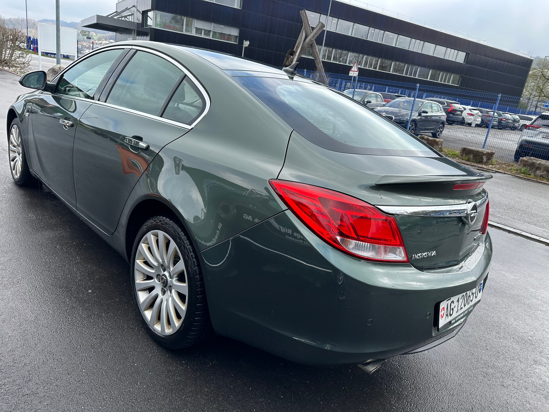 OPEL Insignia 2.0 Turbo Sport 4WD Automatic-image-3