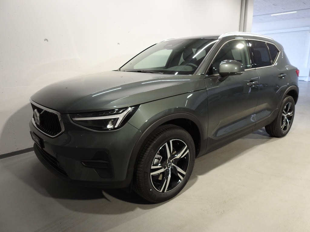 VOLVO XC40 2.0 B3 MH Core-image-0