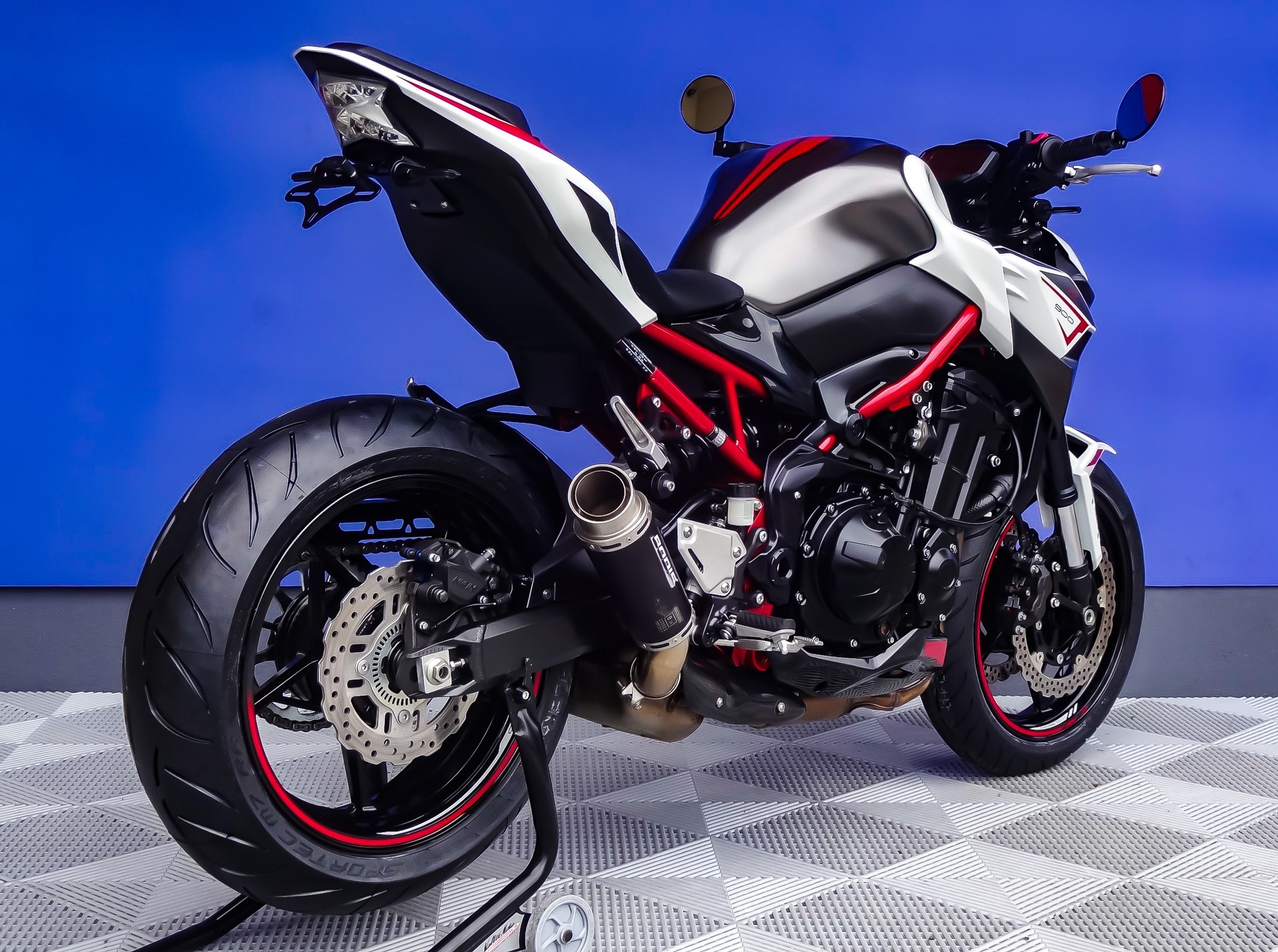 KAWASAKI Z 900 (35kW)-image-4
