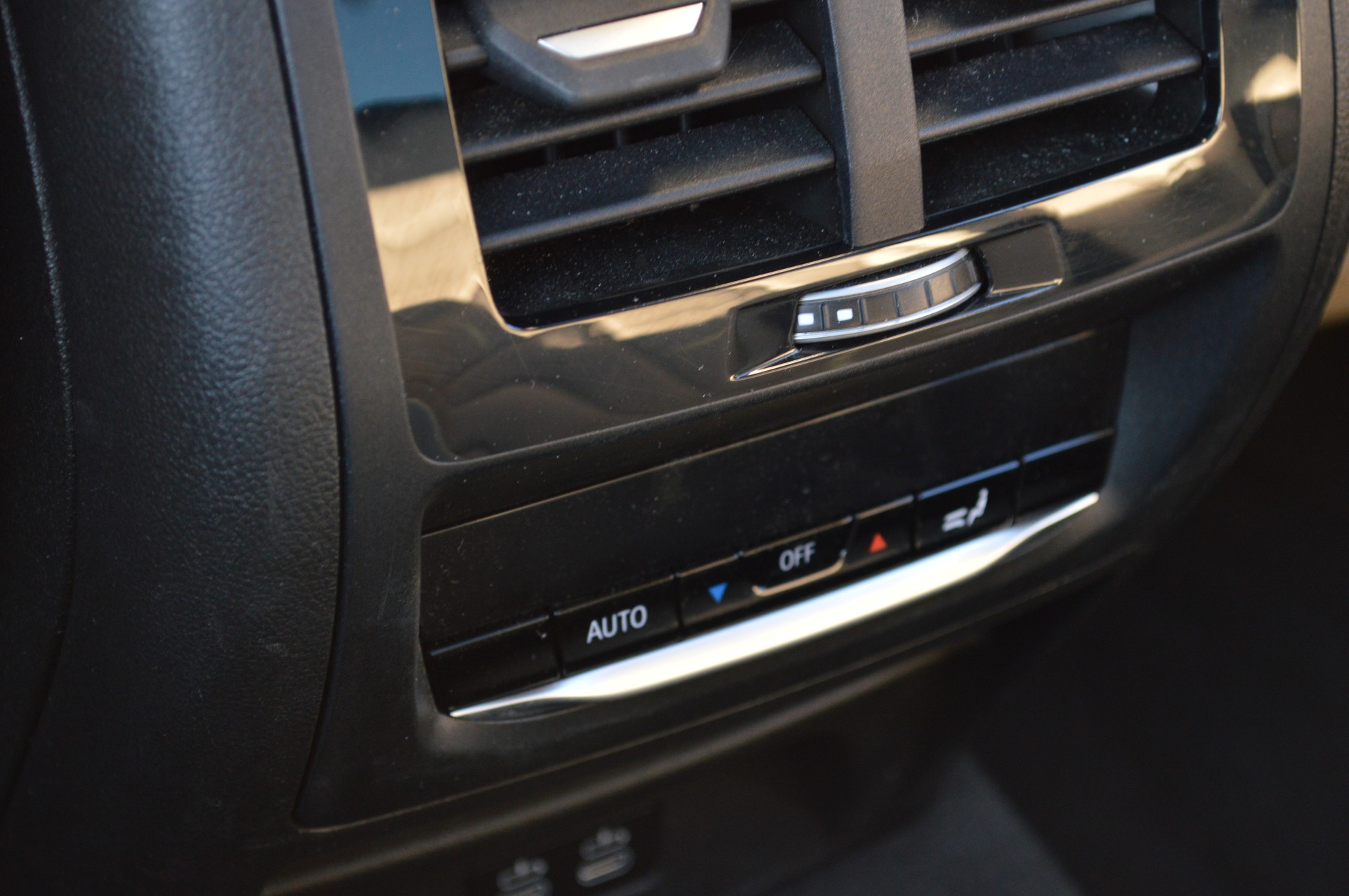 BMW X3 xDrive 20i M Sport-image-15