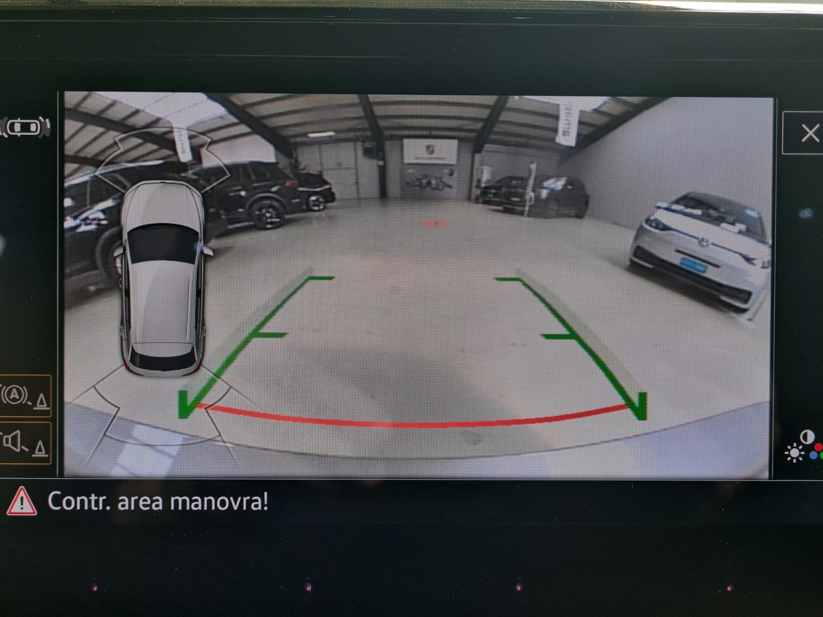 VW T-Roc 2.0 TSI R-Line DSG 4Motion-image-15