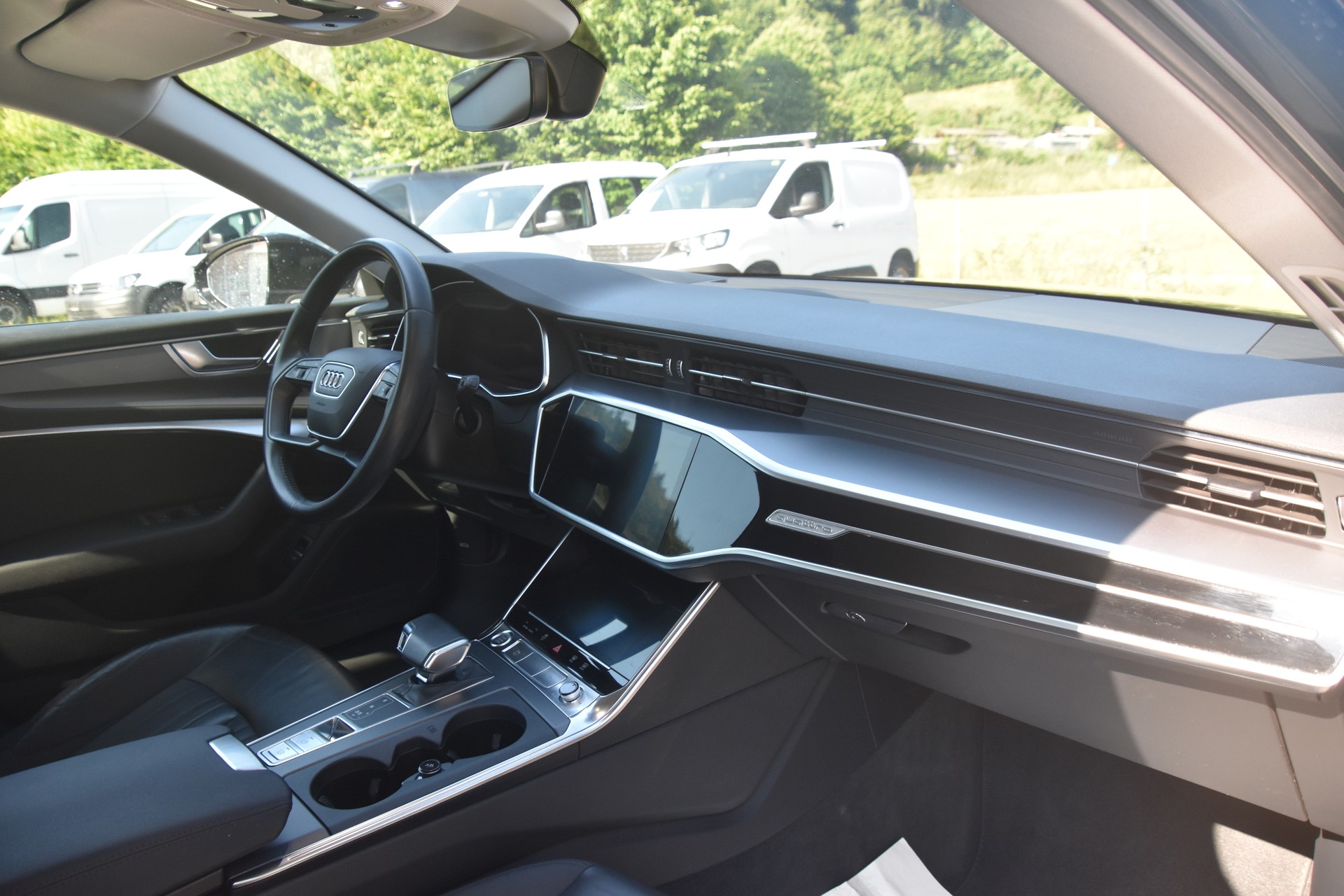 AUDI A6 Avant 40 TDI quattro S-tronic-image-11