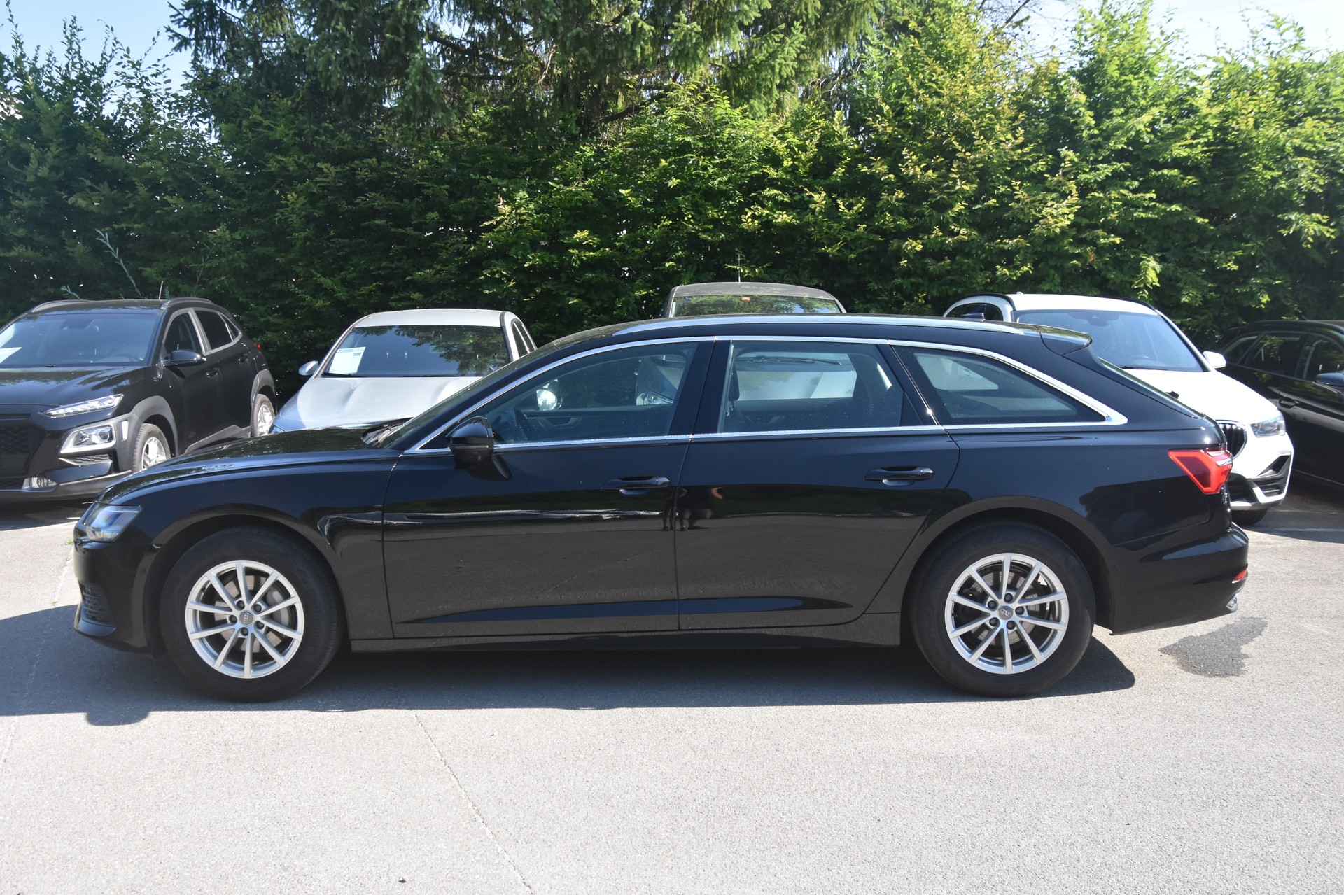 AUDI A6 Avant 40 TDI quattro S-tronic-image-8