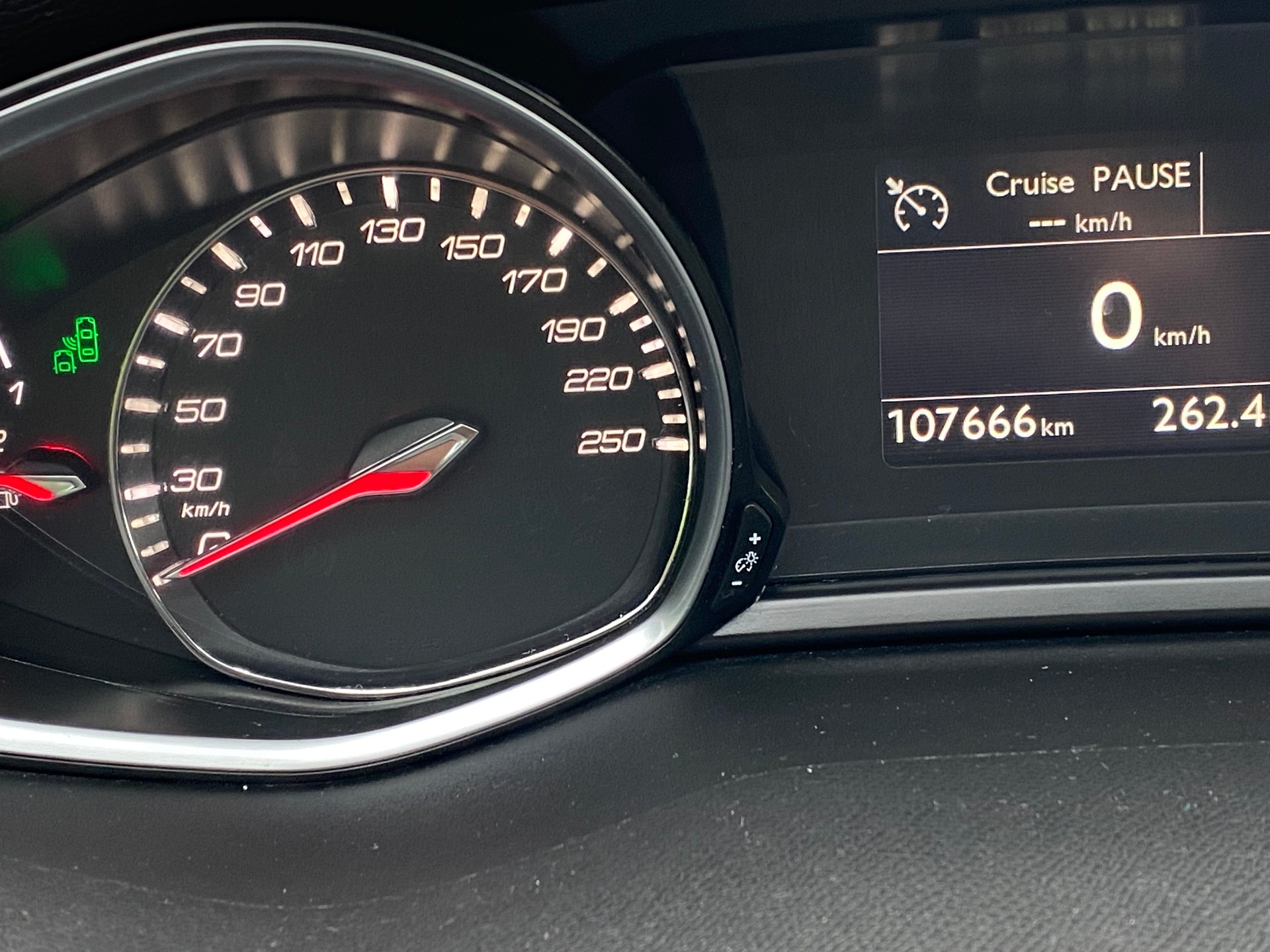 PEUGEOT 308 SW 1.2 THP GT Line-image-5