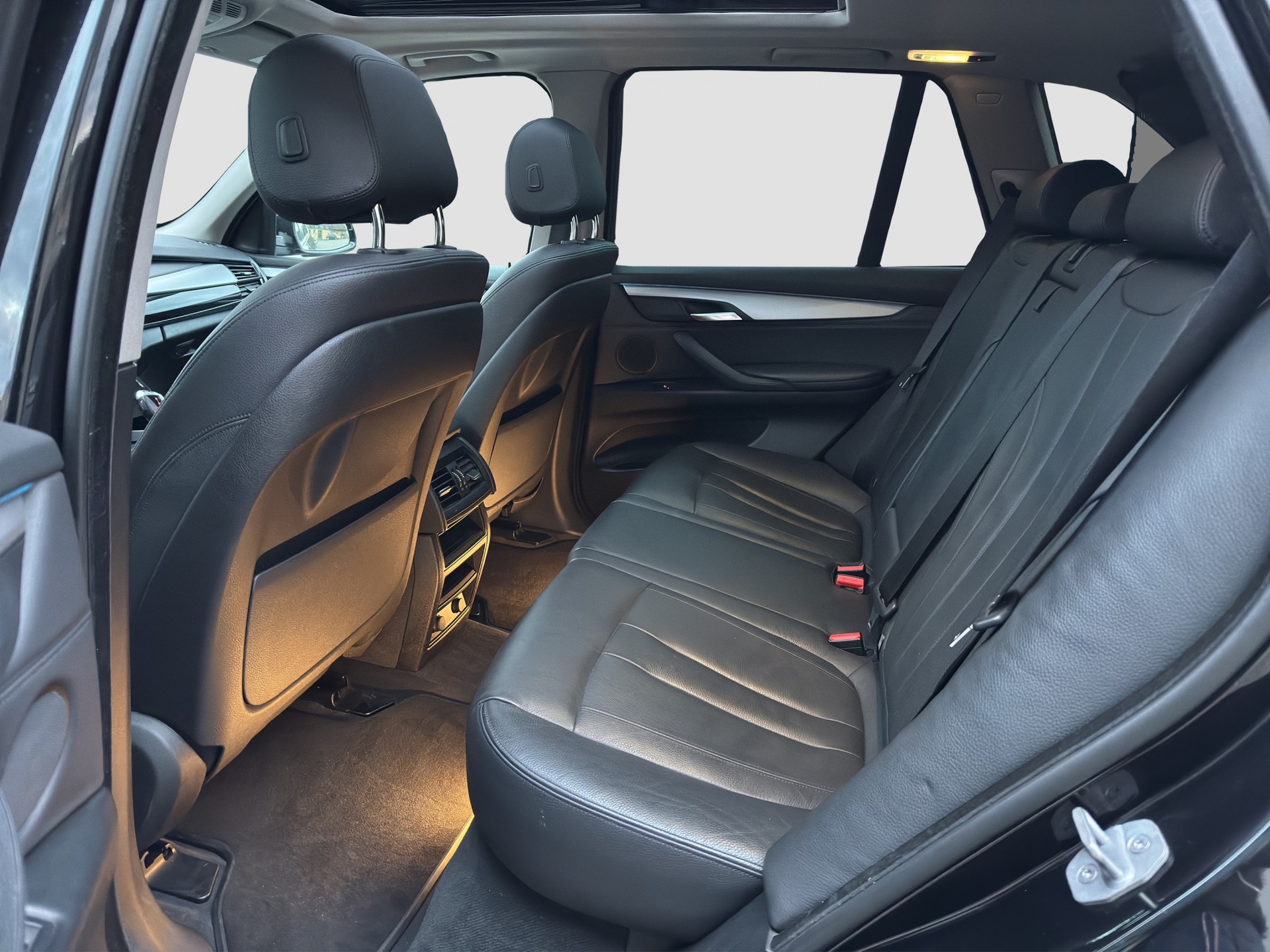 BMW X5 xDrive 25d Steptronic-image-12