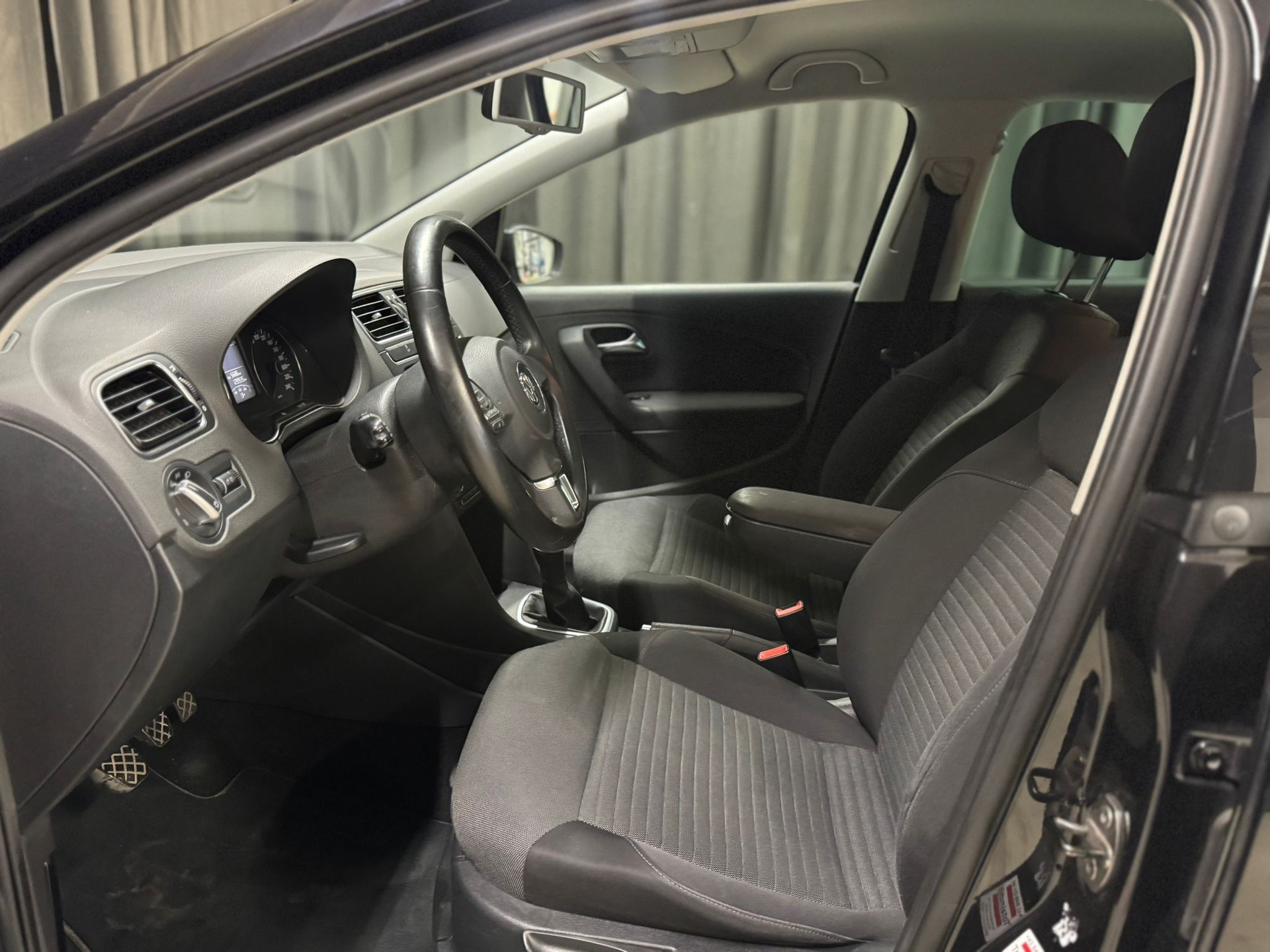 VW Polo 1.2 TSI Comfortline-image-6