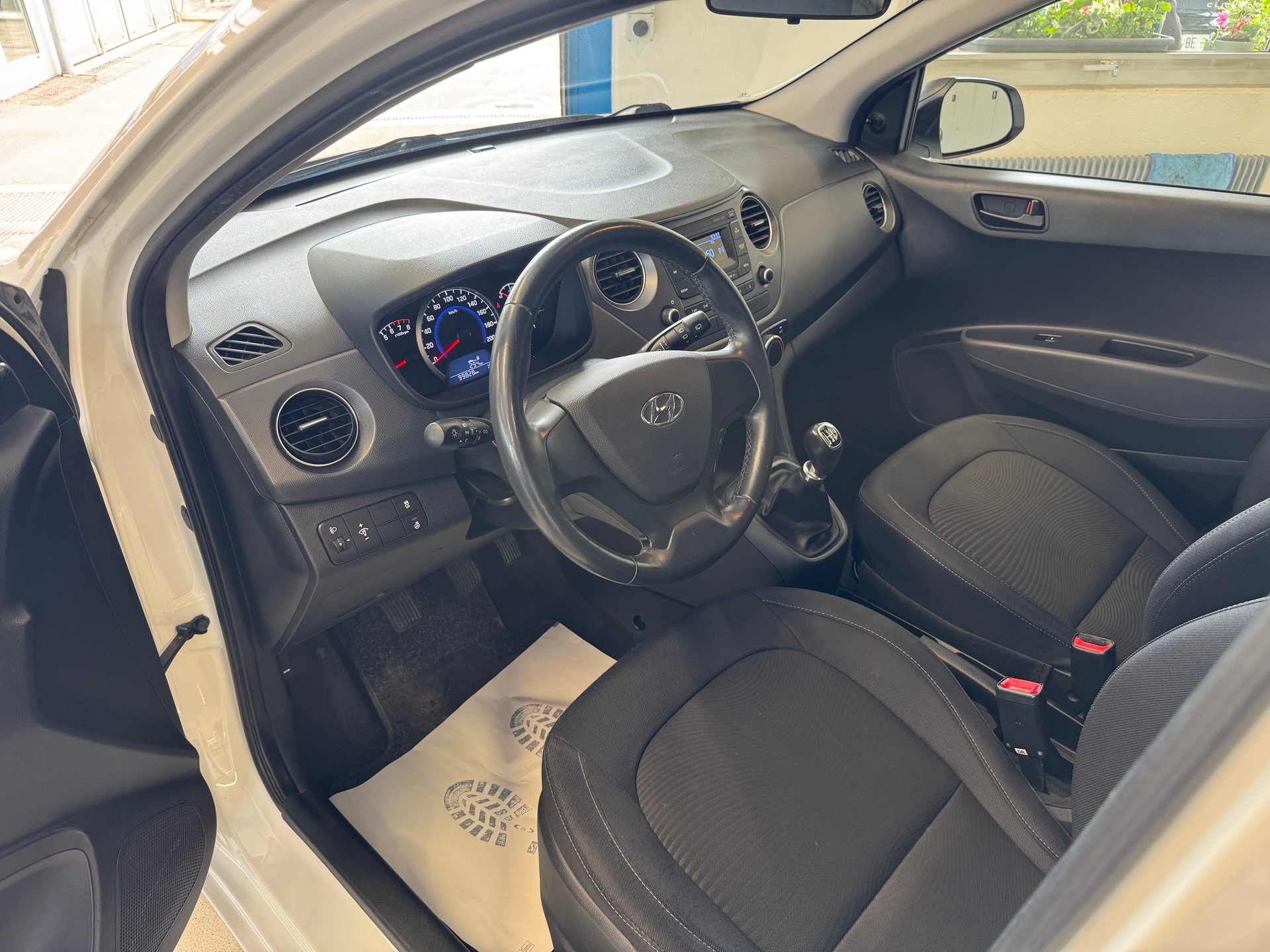 HYUNDAI i10 1.0 Origo-image-6