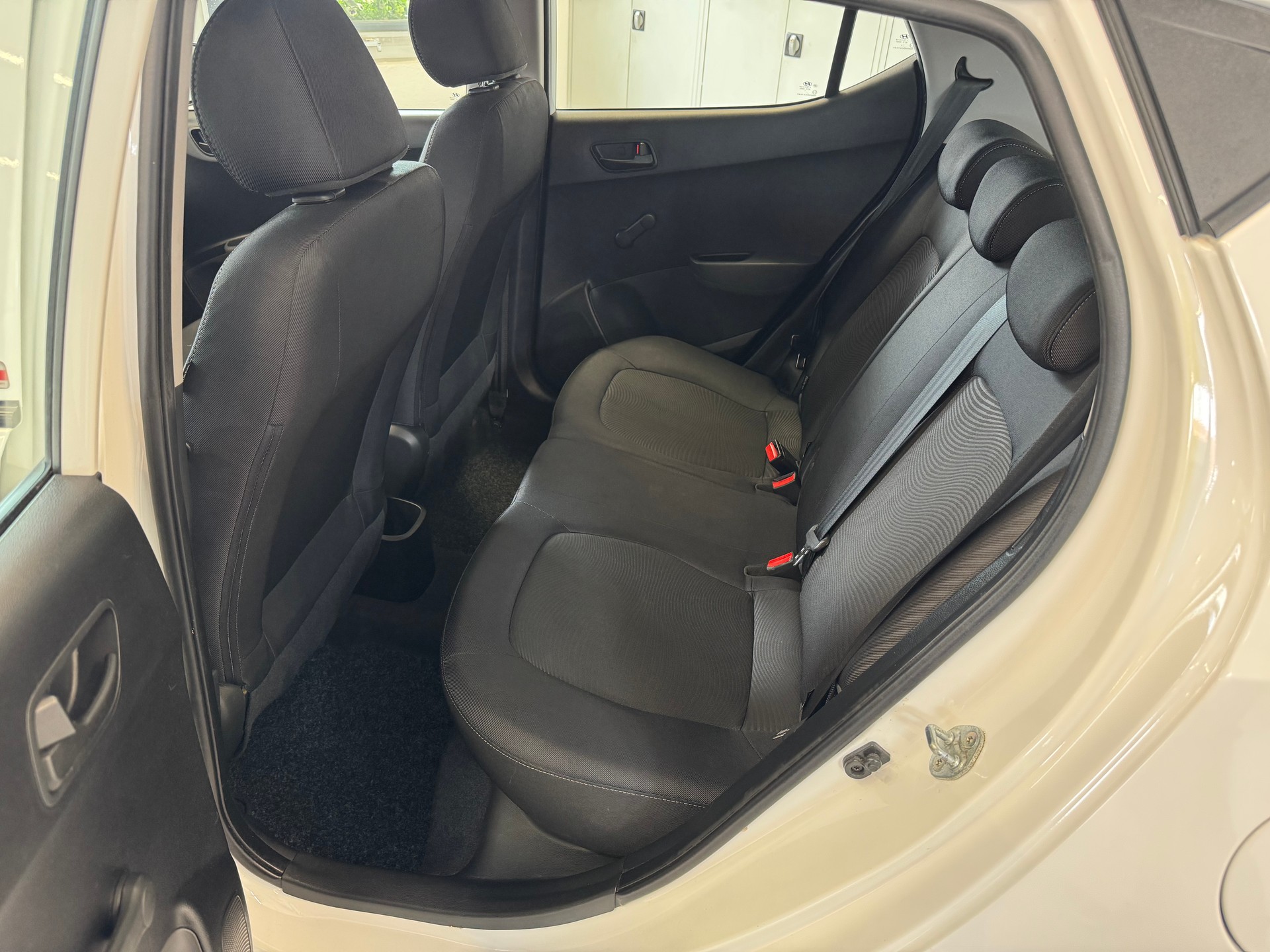 HYUNDAI i10 1.0 Origo-image-10