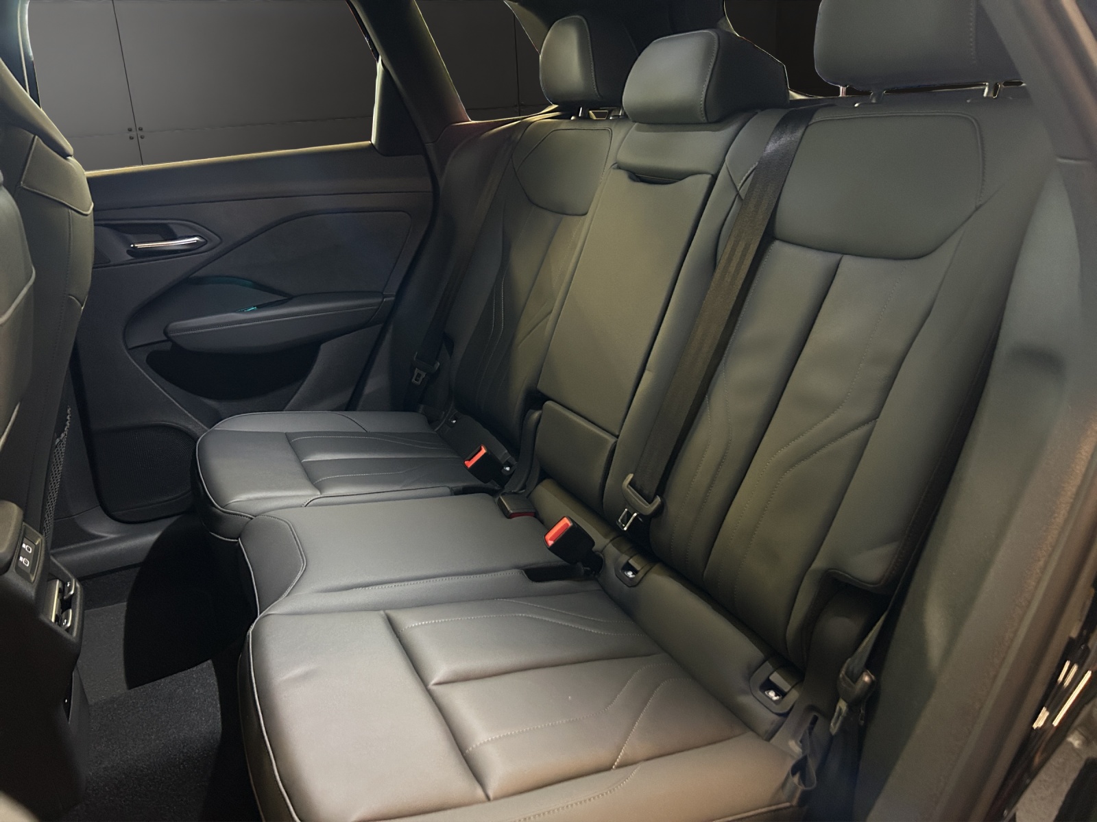 AUDI Q3 SUV TFSI quattro 195 kW S tronic-image-11
