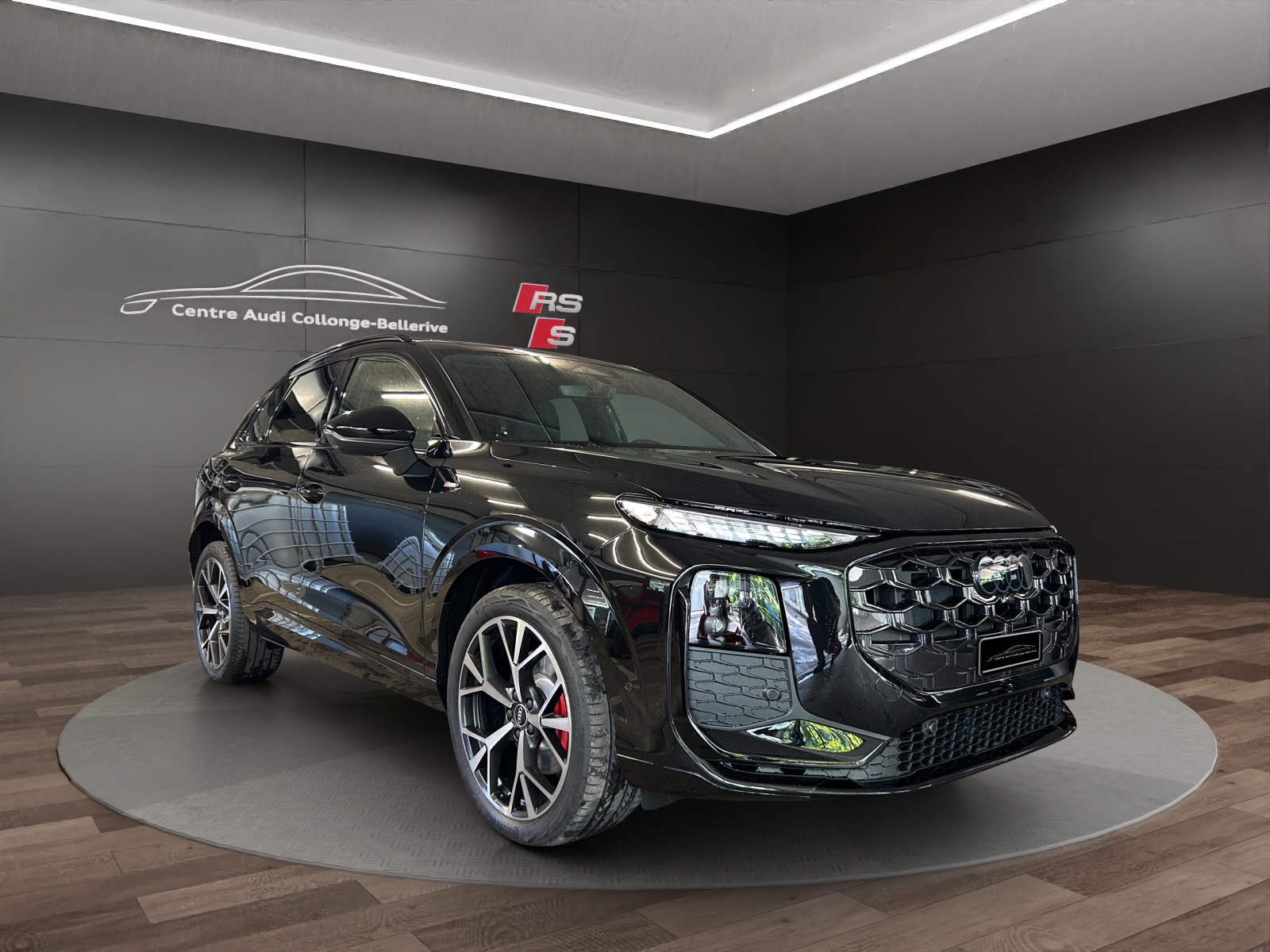 AUDI Q3 SUV TFSI quattro 195 kW S tronic-image-7