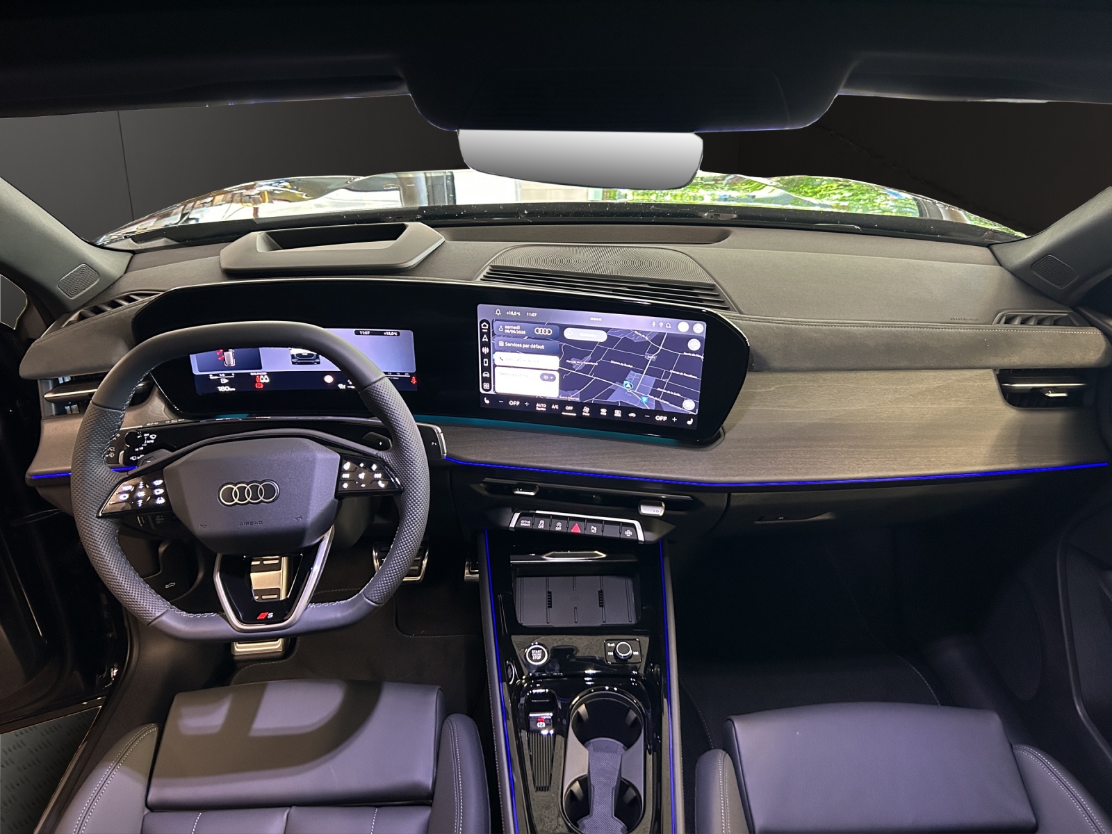 AUDI Q3 SUV TFSI quattro 195 kW S tronic-image-12