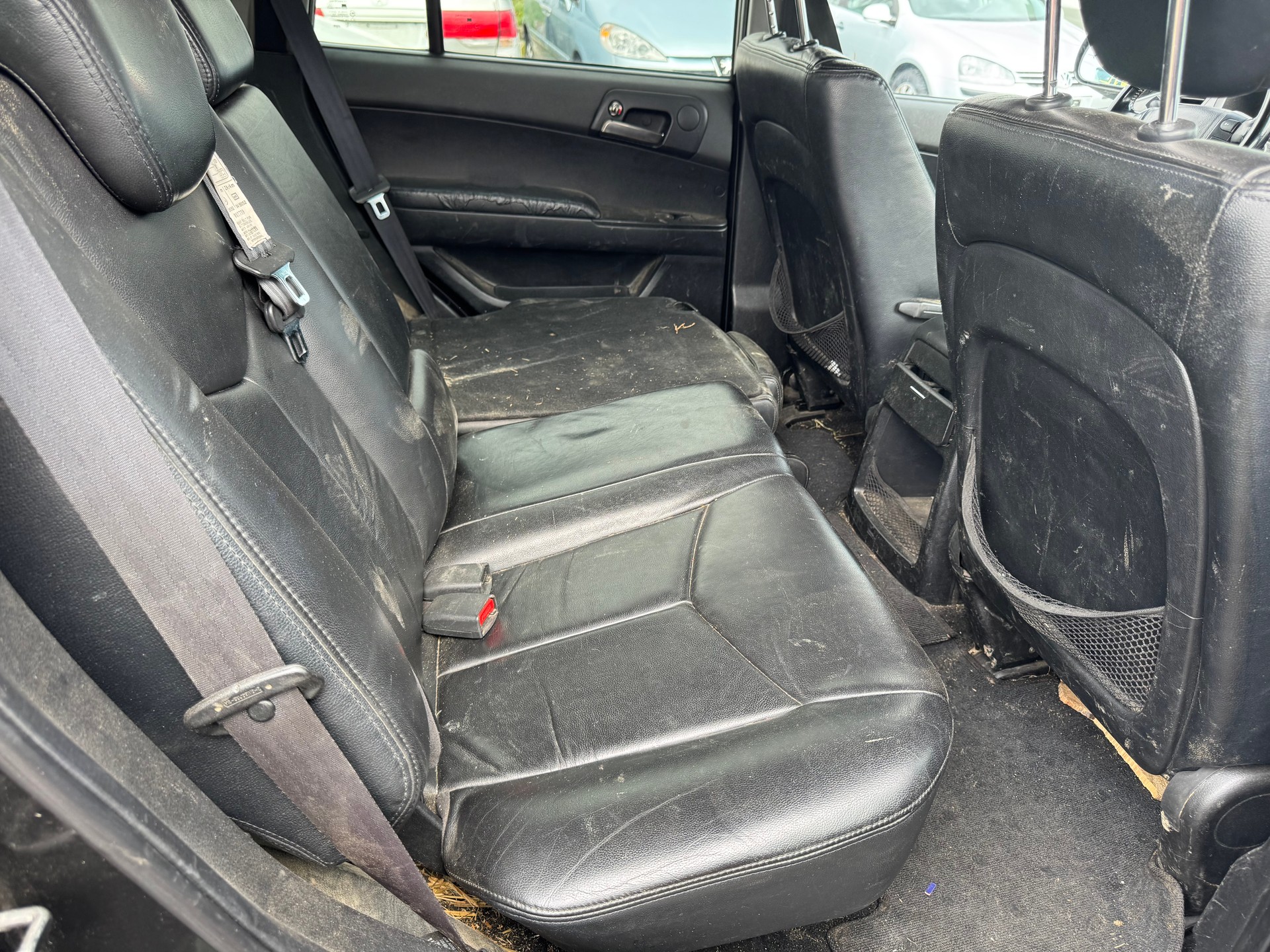 KGM-SsangYong Kyron 270 Xdi 4WD Comfort Automatic-image-3