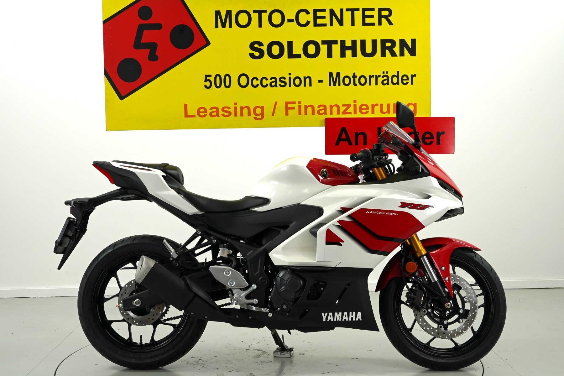 YAMAHA YZF-R3 ABS 70th Anniv.