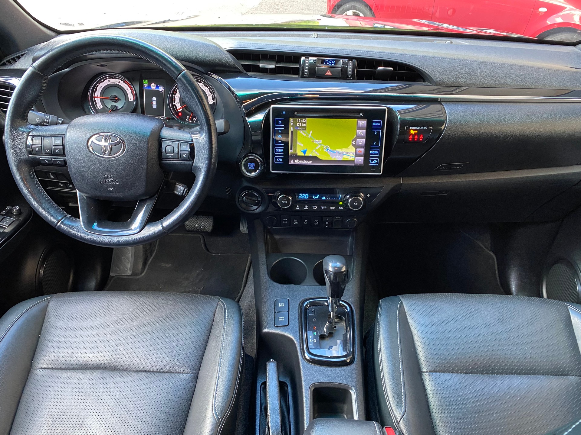 TOYOTA Hilux 2.4-4D Sol Premium Double Cab 4x4 A-image-5