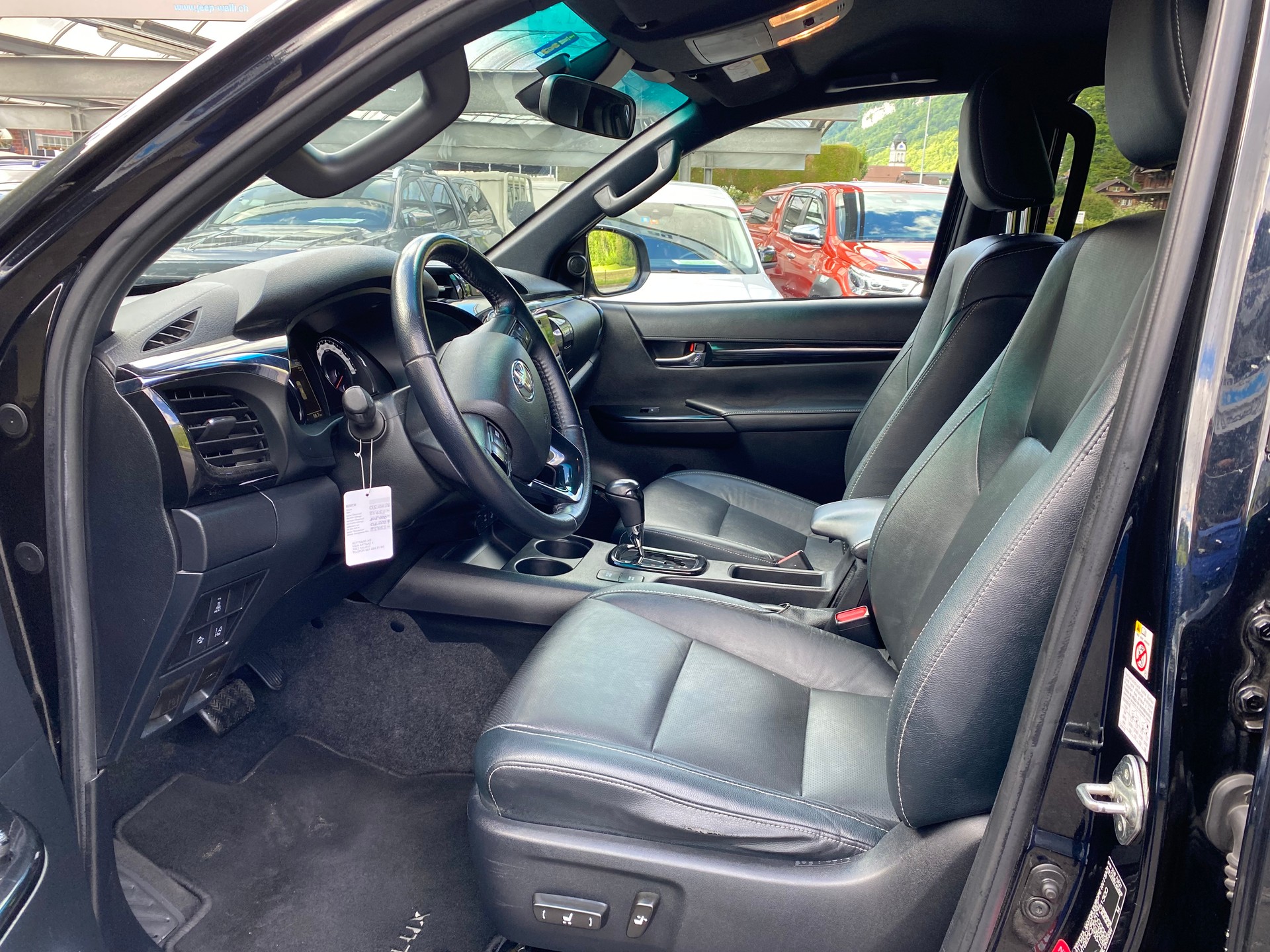 TOYOTA Hilux 2.4-4D Sol Premium Double Cab 4x4 A-image-2