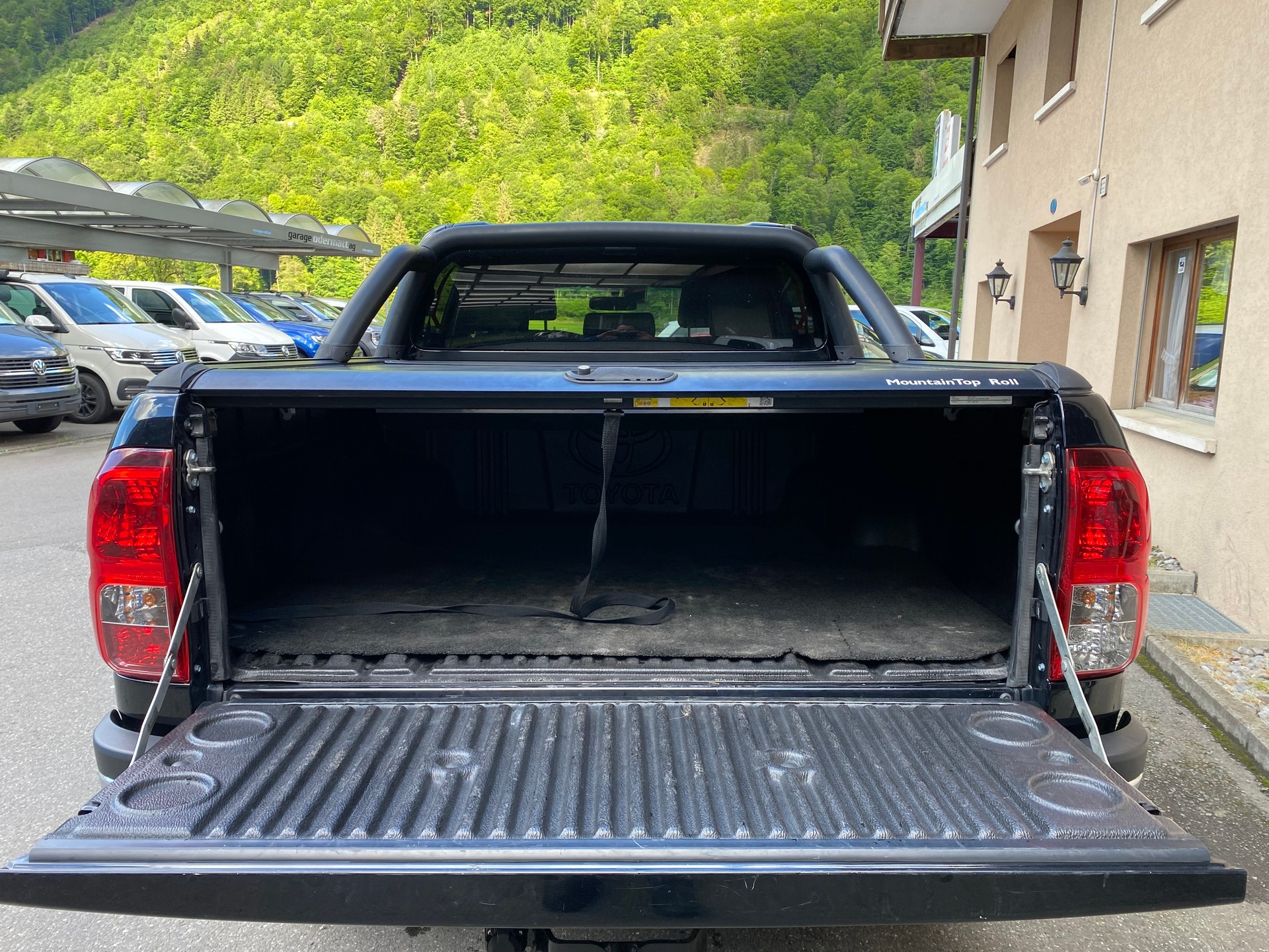 TOYOTA Hilux 2.4-4D Sol Premium Double Cab 4x4 A-image-8