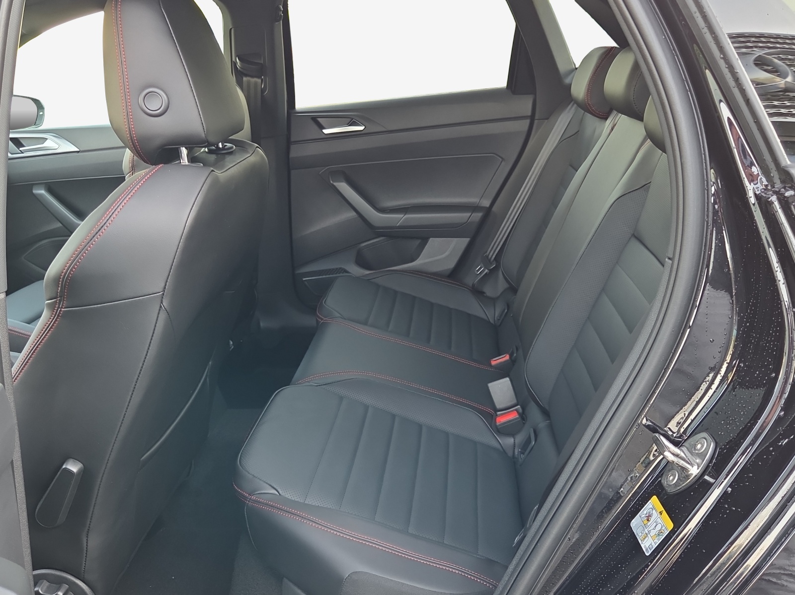 VW Polo 2.0 TSI GTI DSG-image-11